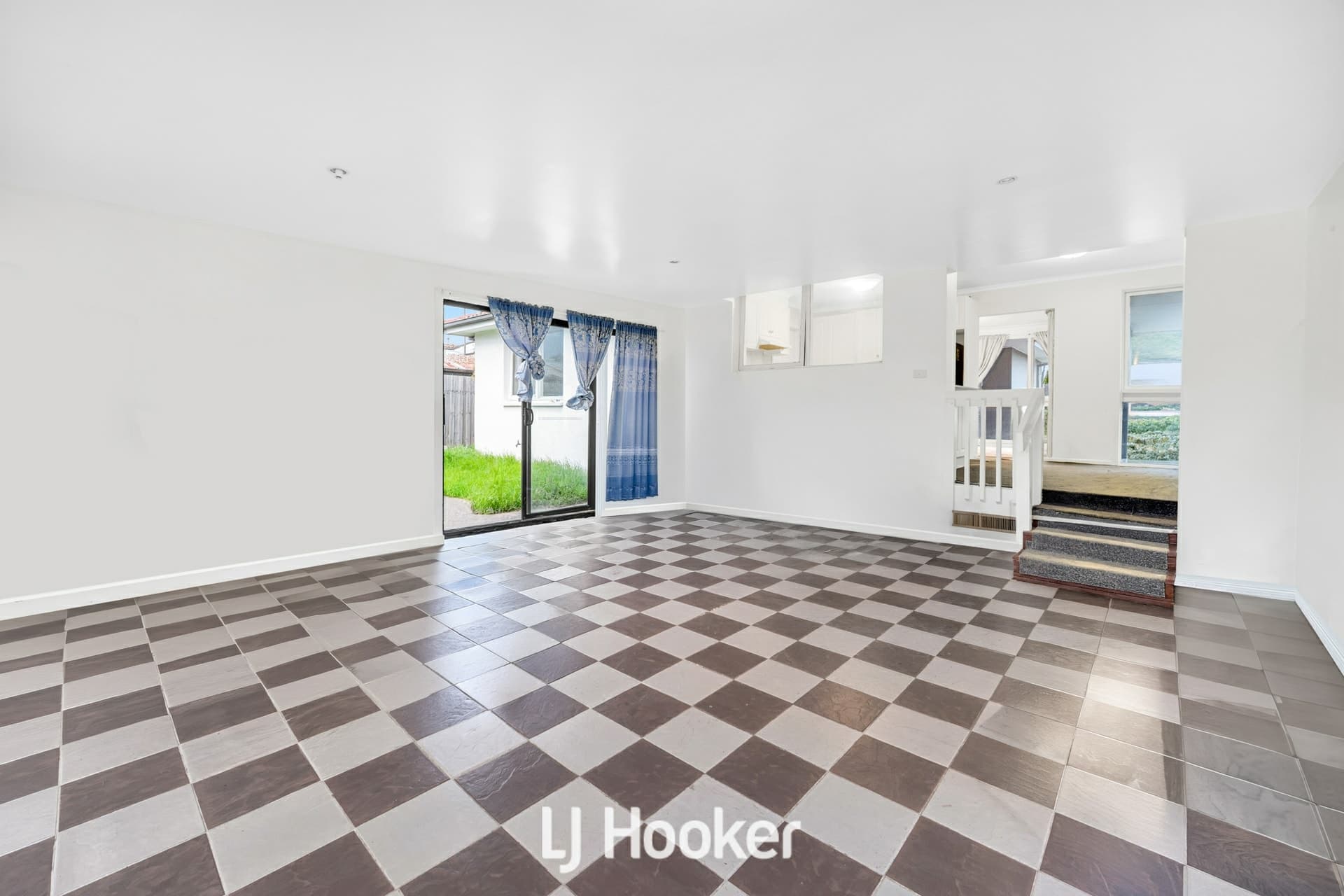 10 Lilac Avenue, Dandenong North, Dandenong North - Thumbnail 5