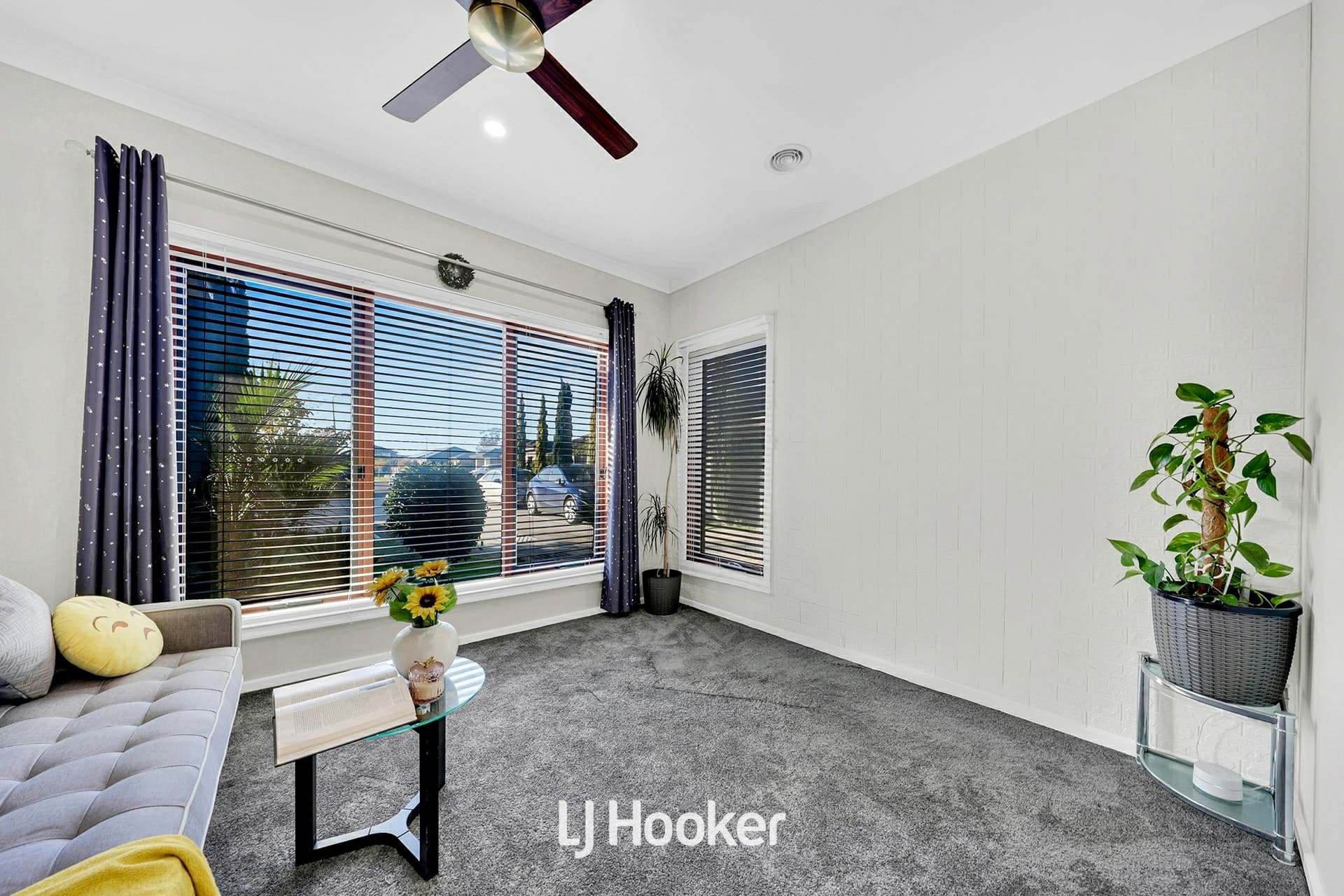 16 Spartan Avenue, Clyde North, Clyde North - Thumbnail 6
