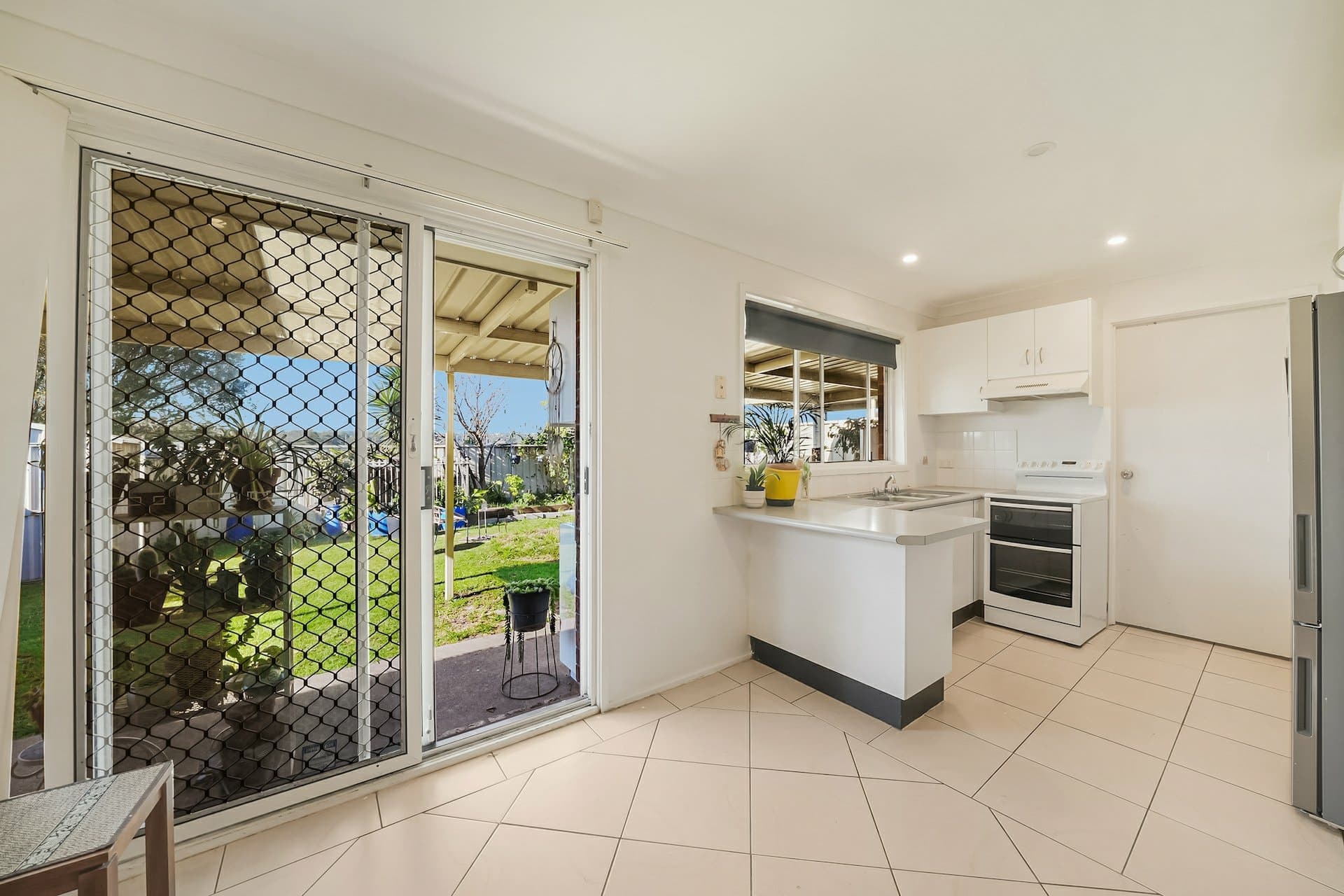 28 Carnarvon Street, Bow Bowing, Bow Bowing - Thumbnail 5