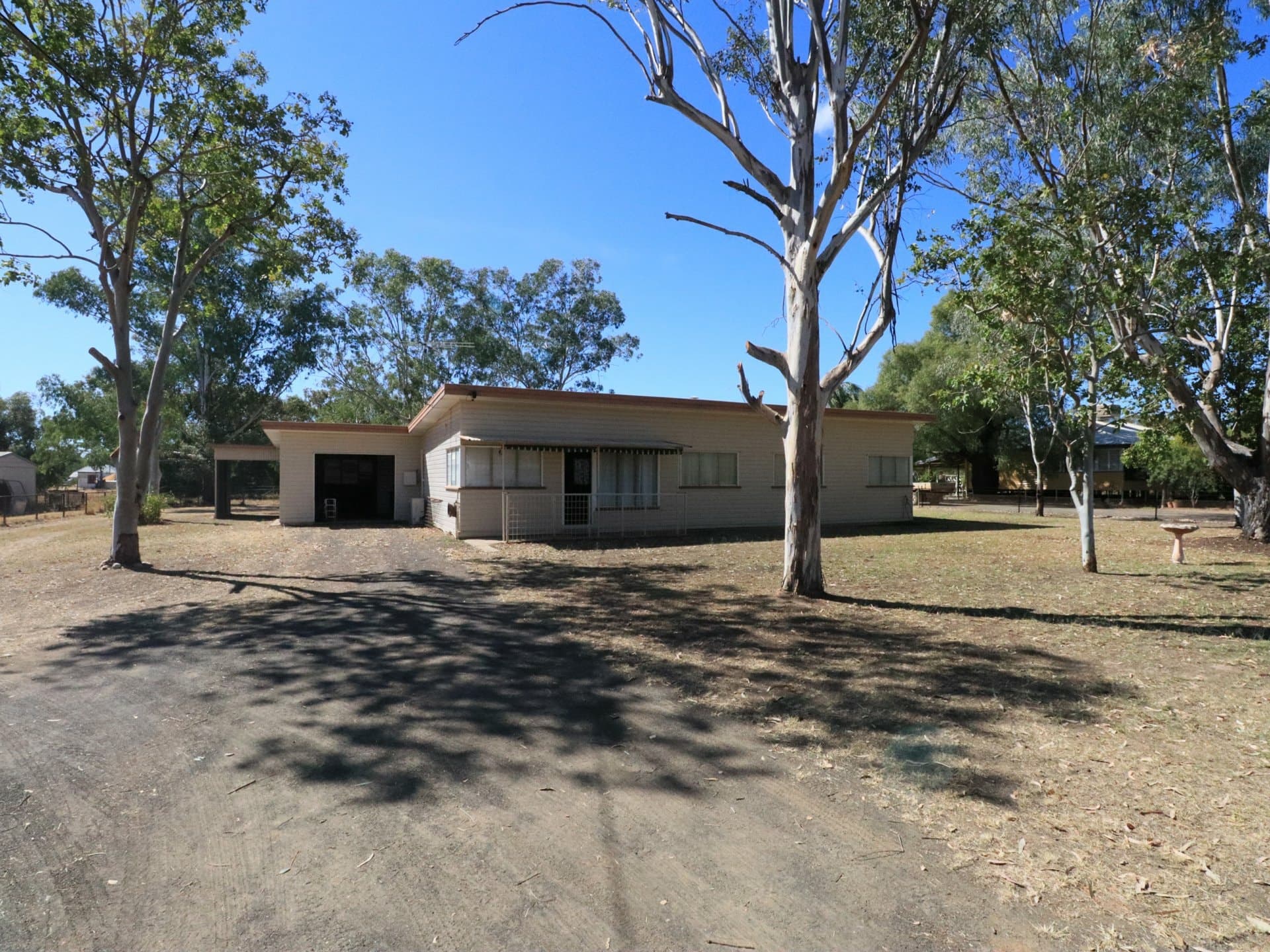 194 Alice Street Mitchell QLD, Mitchell - Thumbnail 2