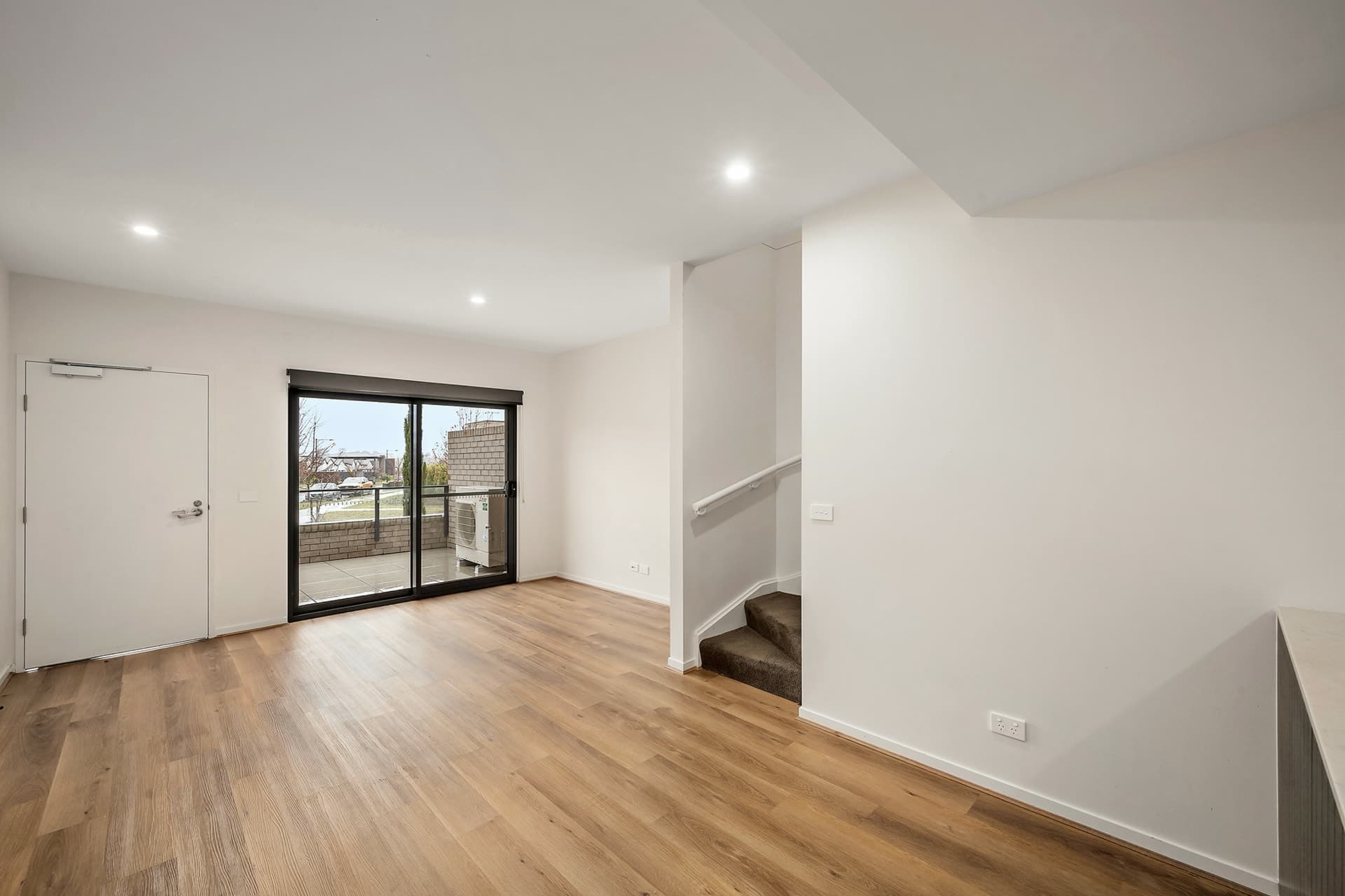 4/181 Sutherland Crescent Taylor ACT, Taylor - Thumbnail 2