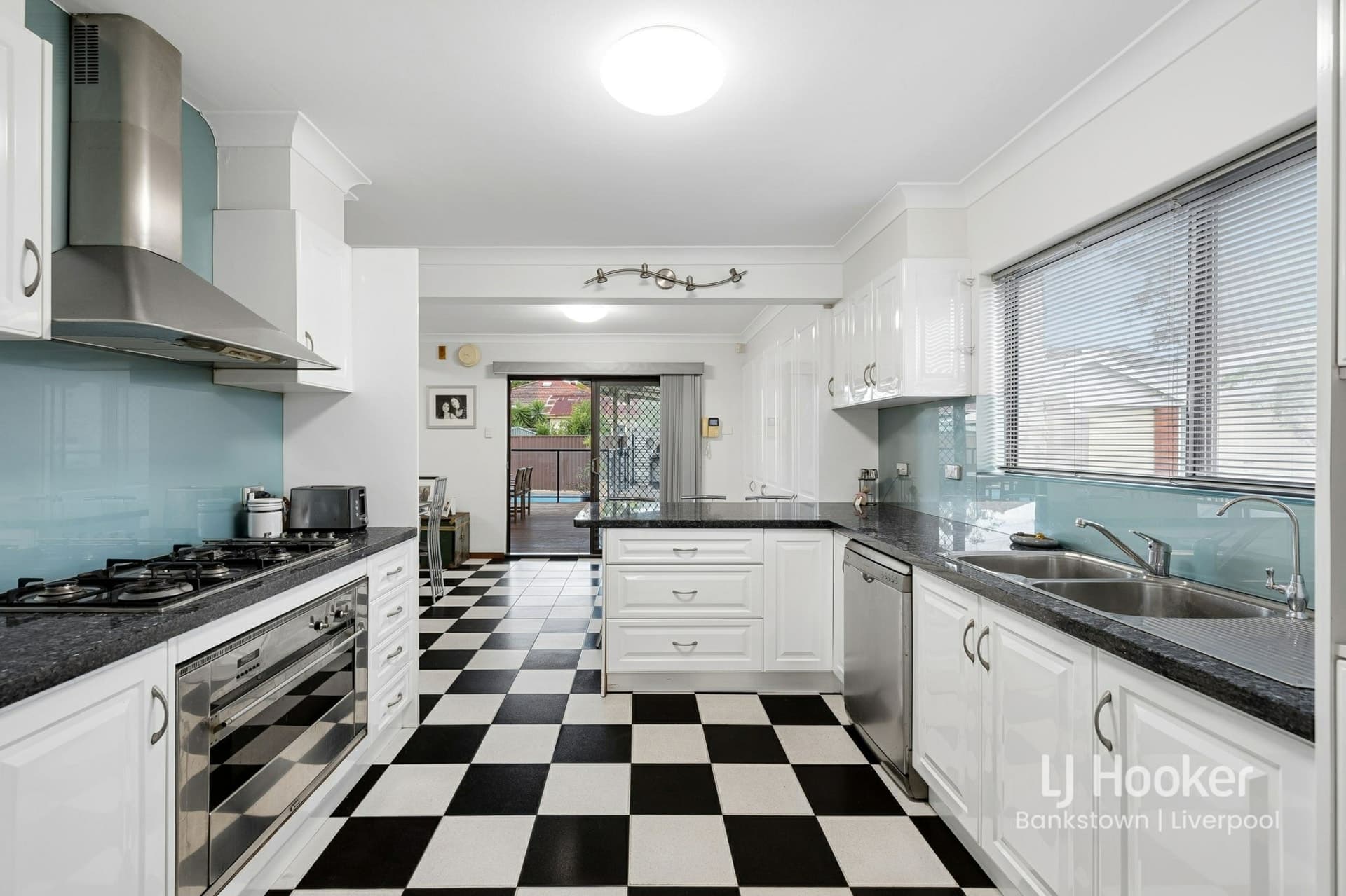 43 Selway Avenue, Moorebank, Moorebank - Thumbnail 5