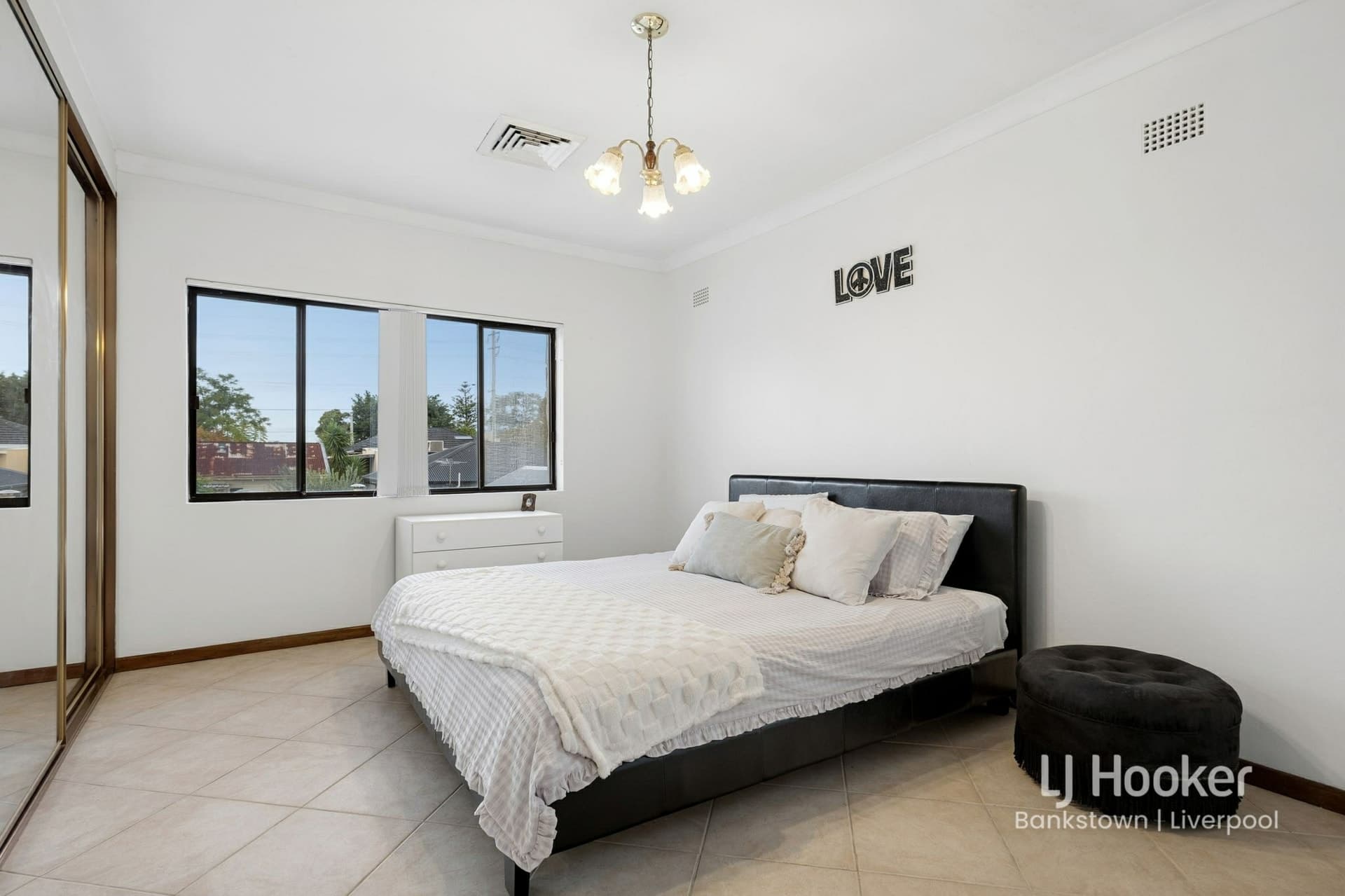 43 Selway Avenue, Moorebank, Moorebank - Thumbnail 8