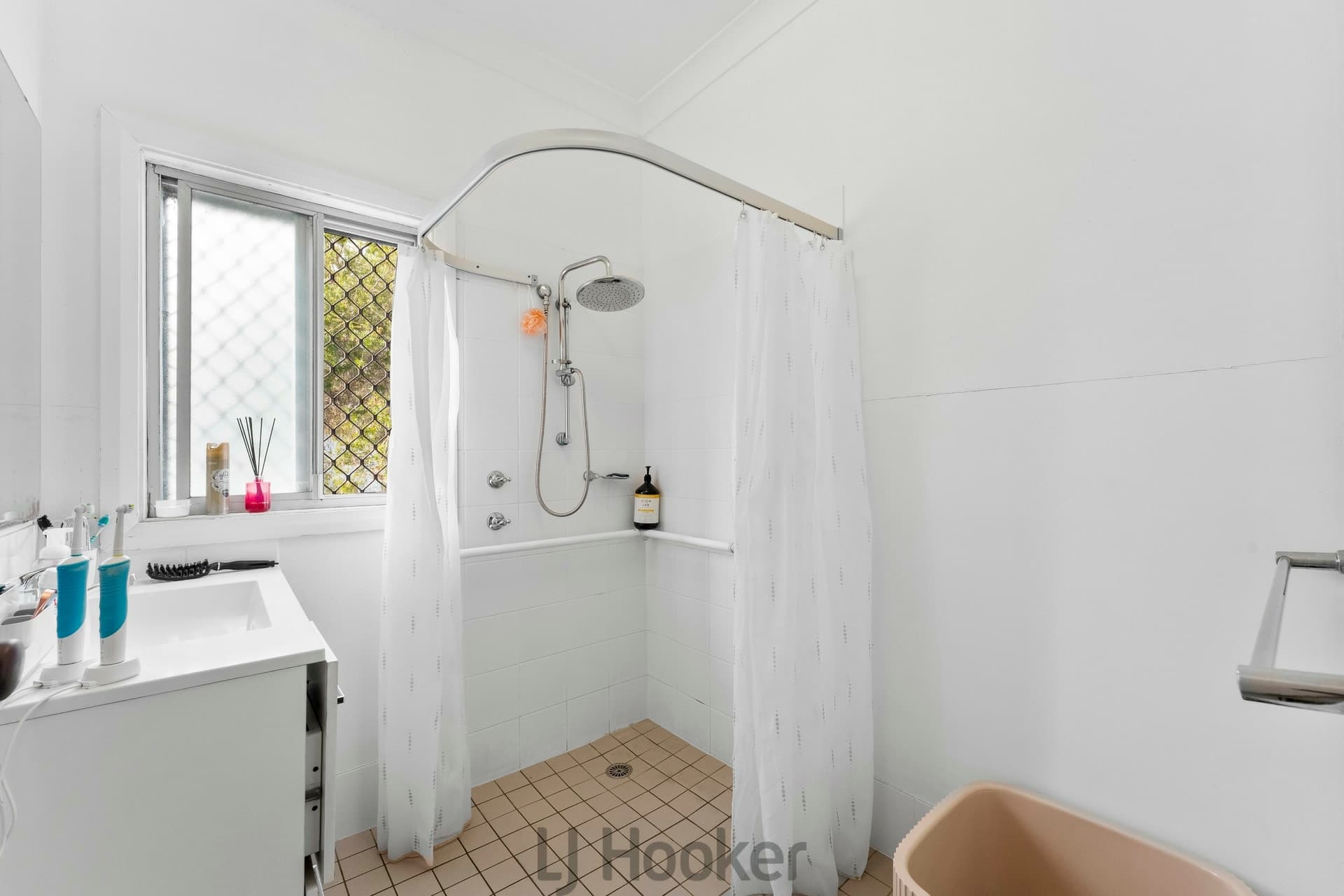 5 Galbraith Avenue Toronto NSW, Toronto - Thumbnail 6