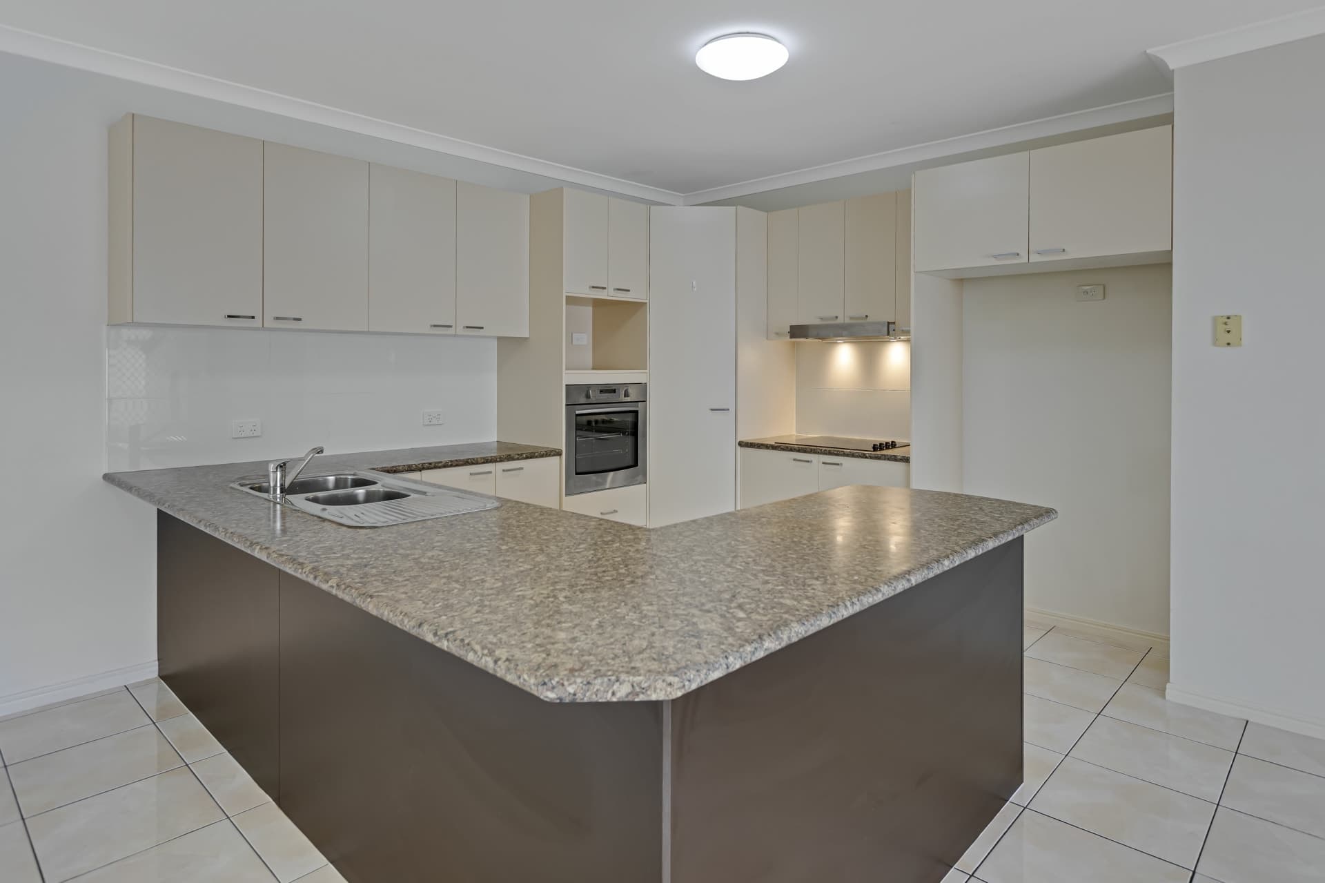 20 Robur Crescent, Mountain Creek, Mountain Creek - Thumbnail 5