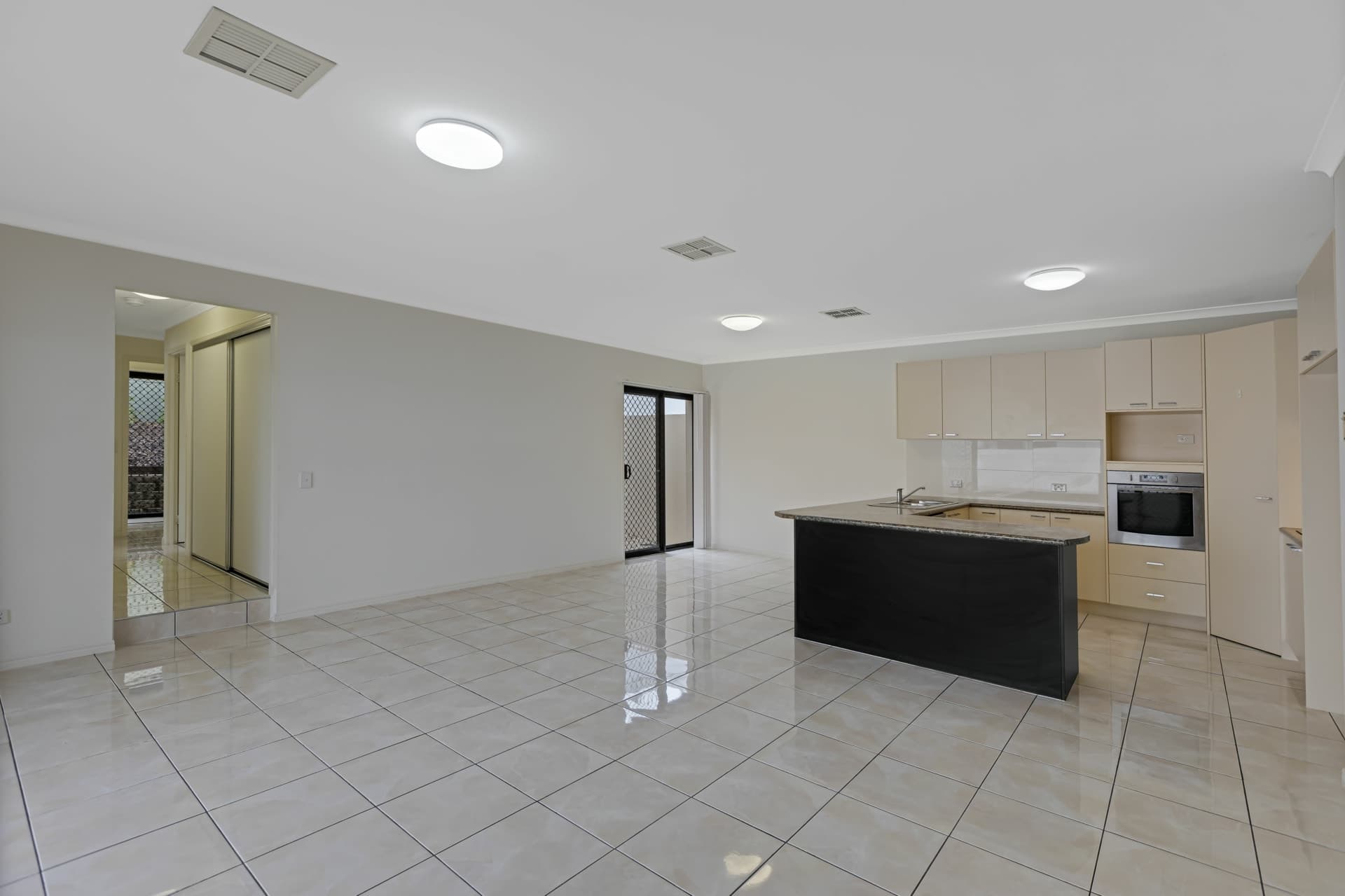 20 Robur Crescent, Mountain Creek, Mountain Creek - Thumbnail 7