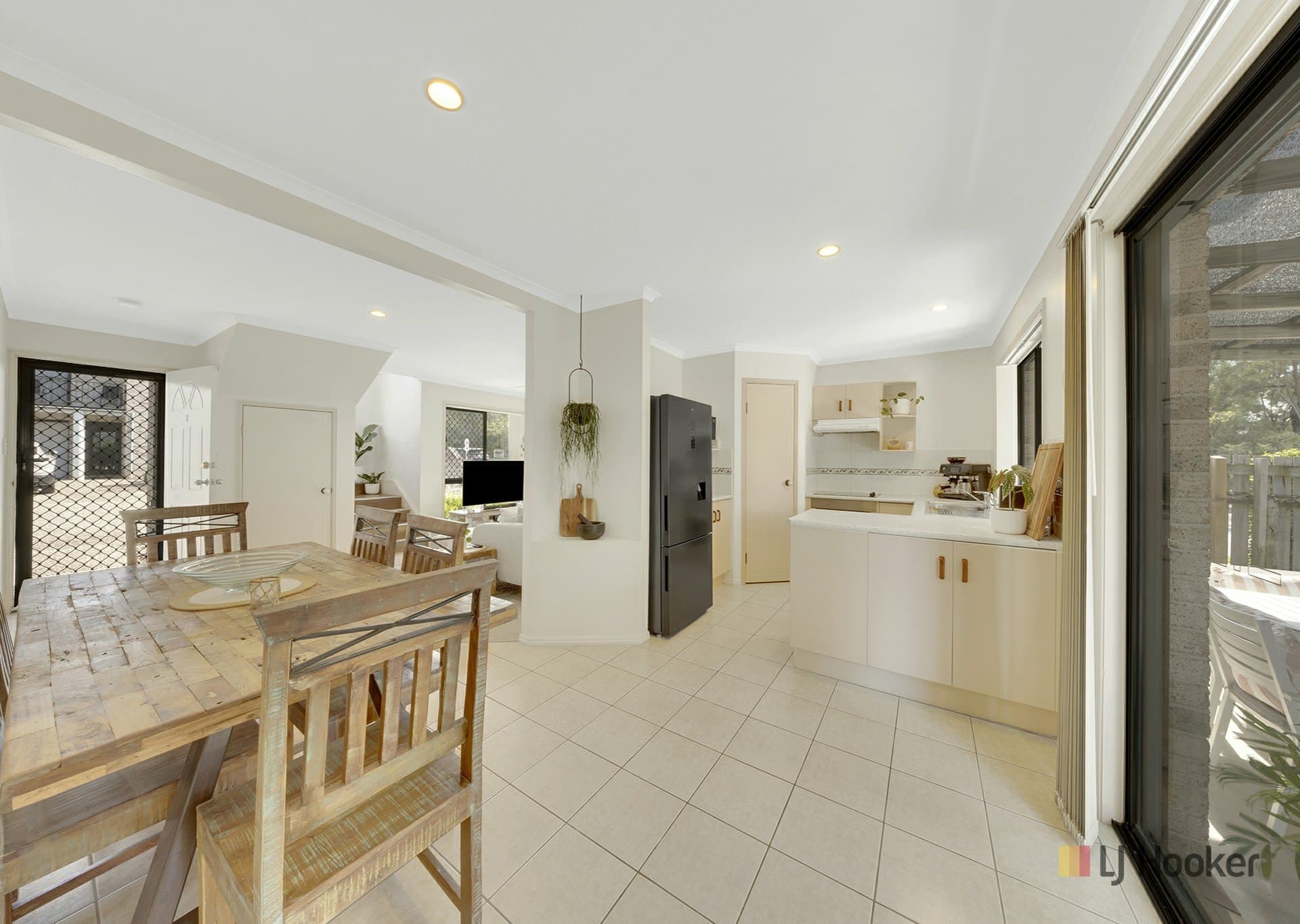 Unit 1/2 Hampton Drive, Tannum Sands, Tannum Sands - Thumbnail 6