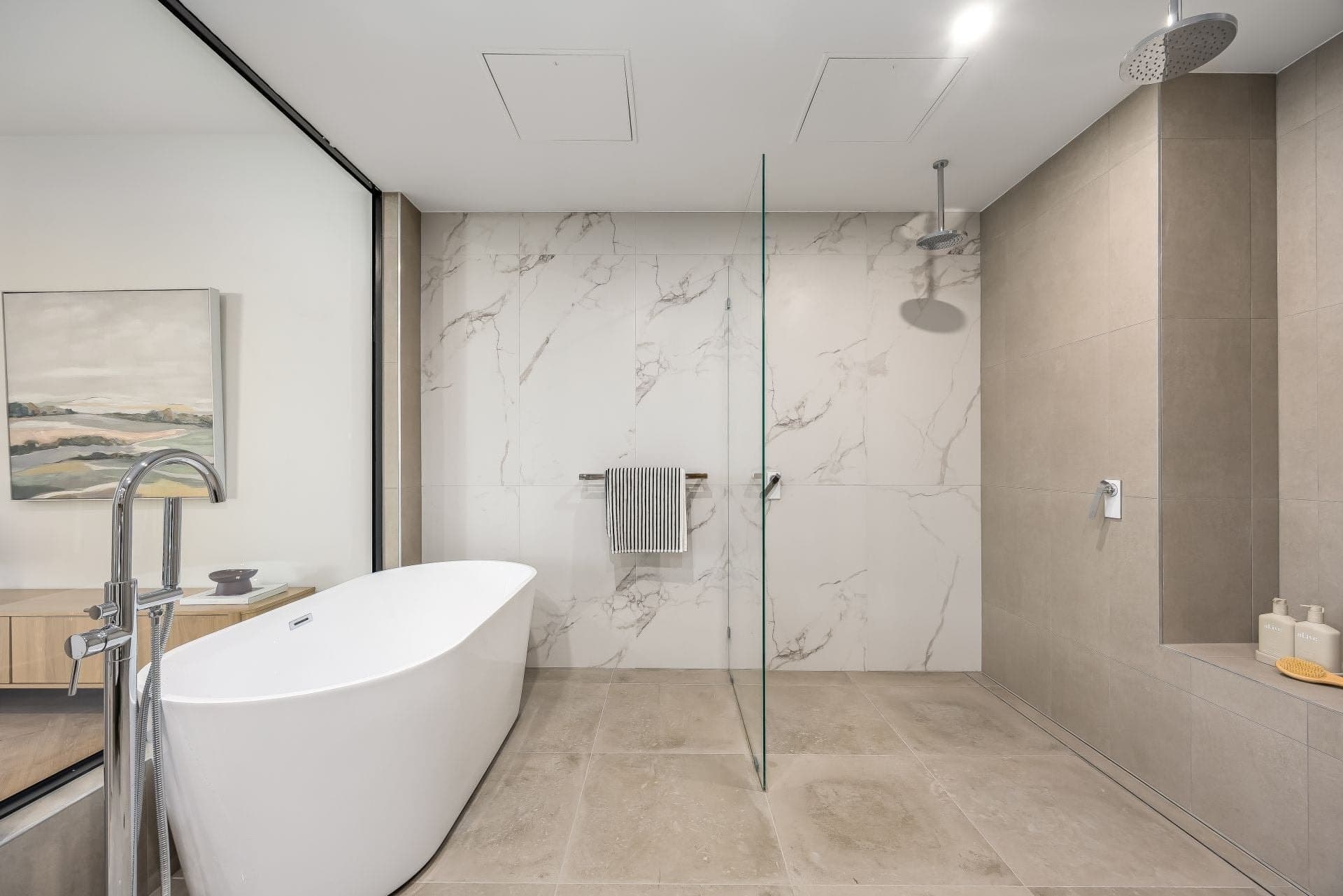 1215/181 Waymouth Street Adelaide SA, Adelaide - Thumbnail 2