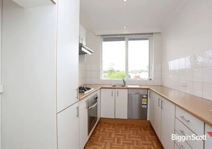 15/10 Cromwell Road, South Yarra, VIC, South Yarra - Thumbnail 4