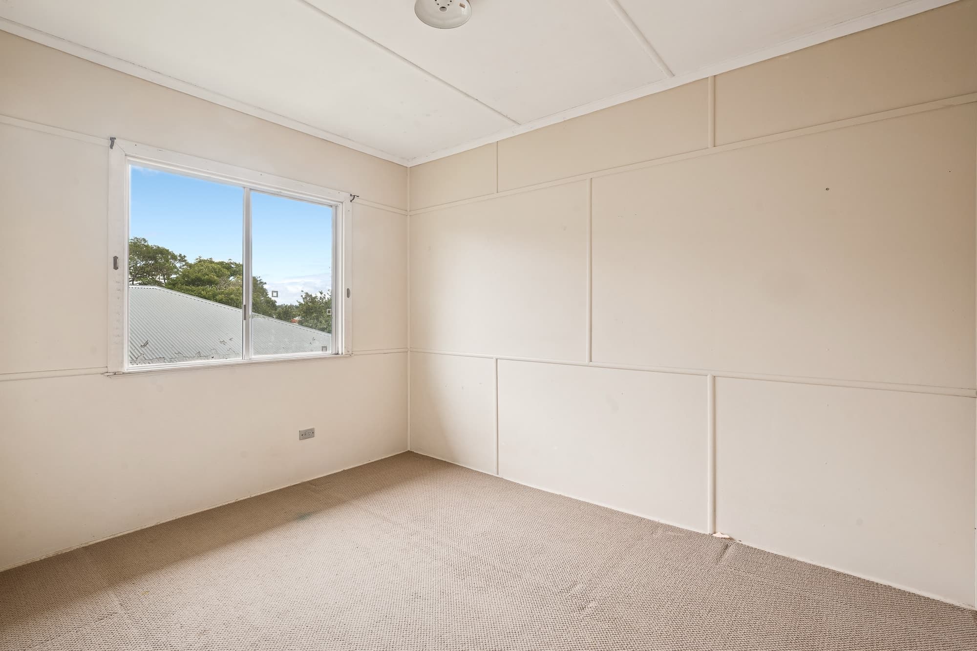 77 Minimine Street, Stafford - Thumbnail 3