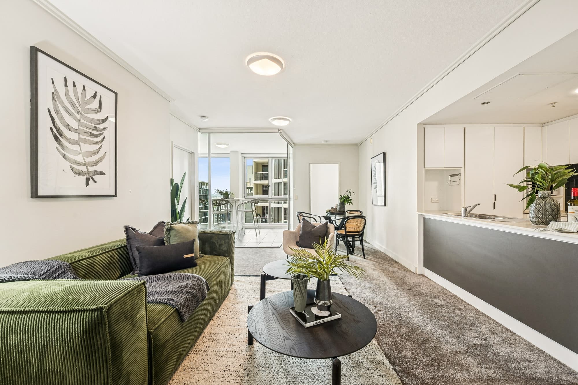 2307/108 Albert Street, Brisbane City - Image 1