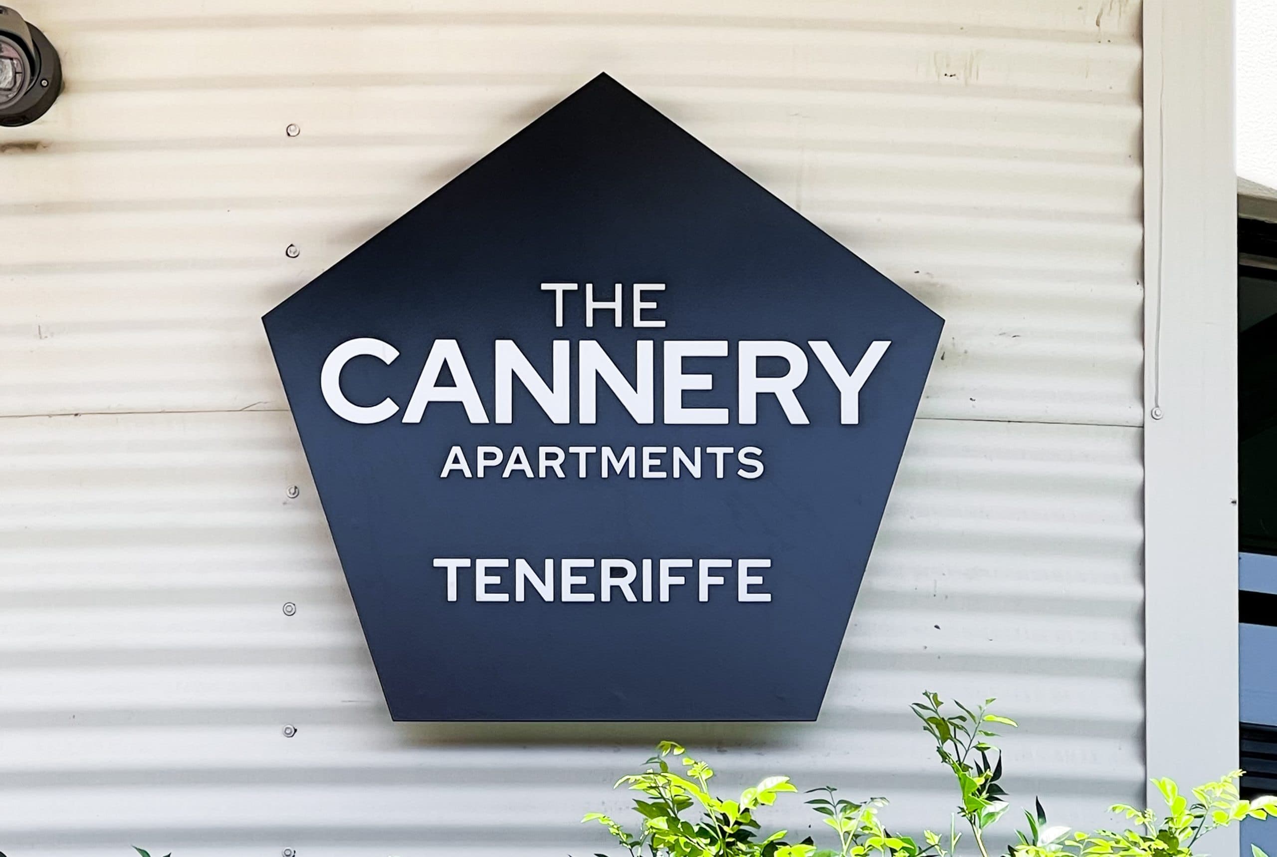 162/139 Commercial Road, Teneriffe - Thumbnail 2