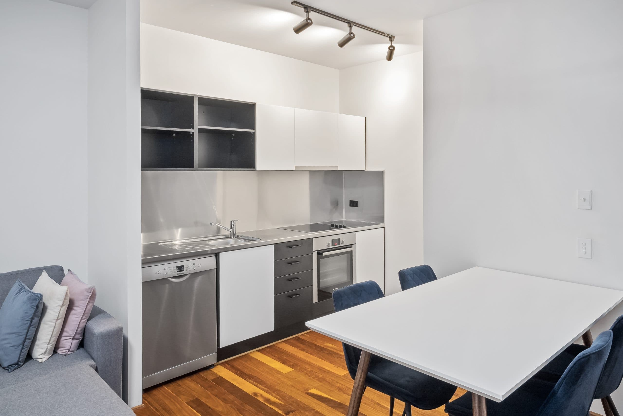 162/139 Commercial Road, Teneriffe - Thumbnail 7
