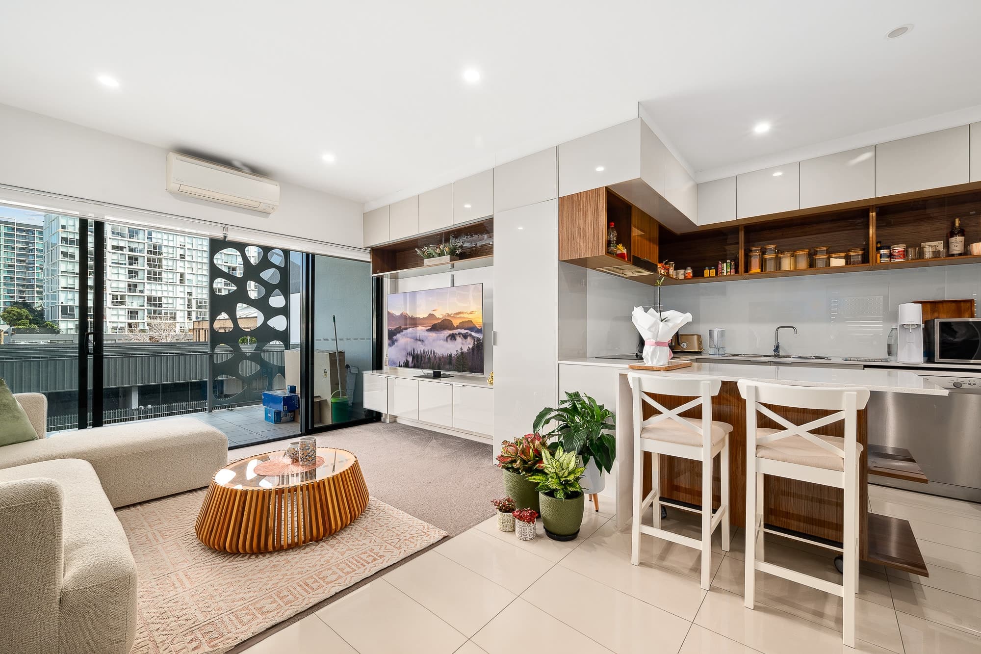 115/21 Masters Street, Newstead - Image 1