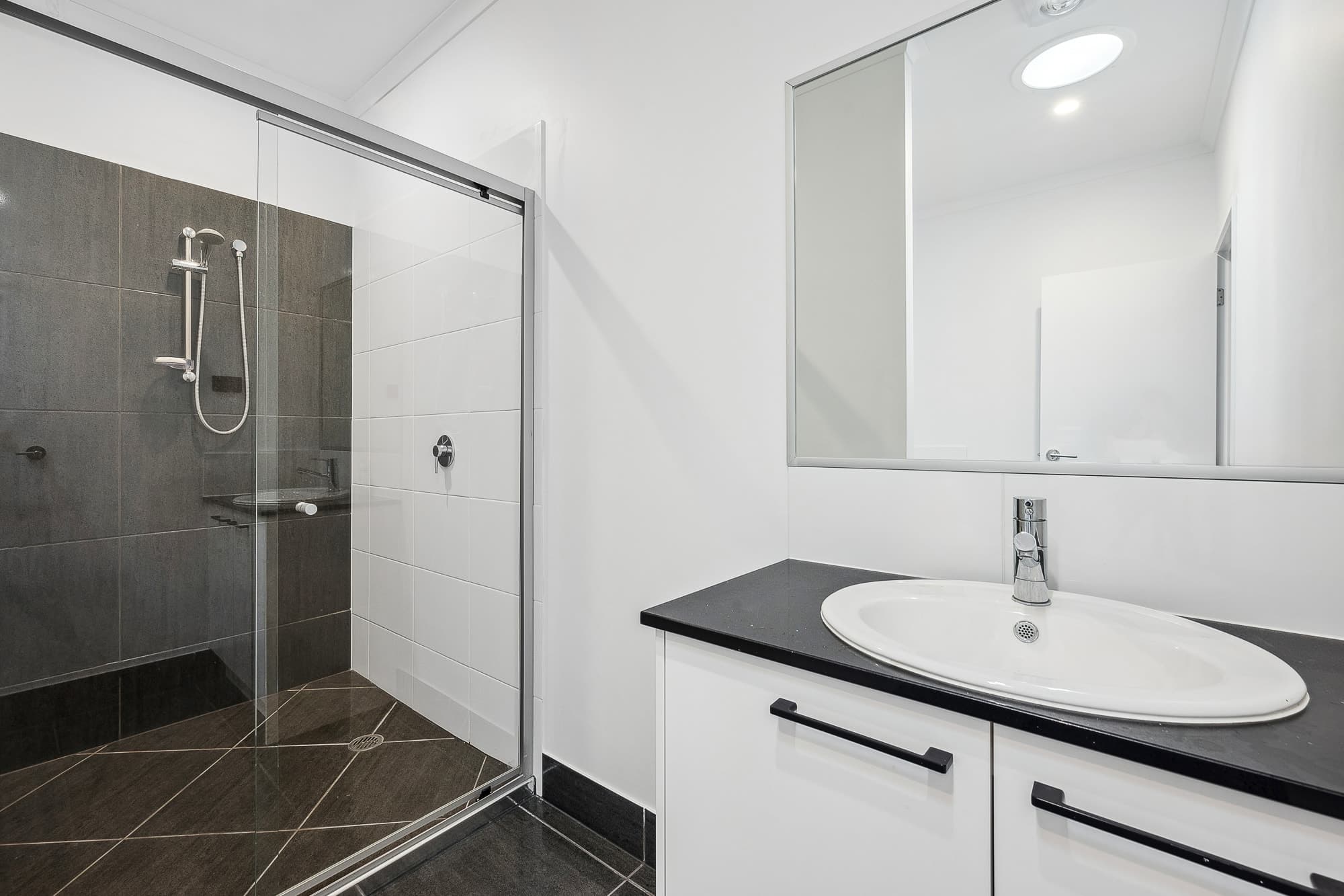 117 Kurrajong Drive, Warner - Thumbnail 2