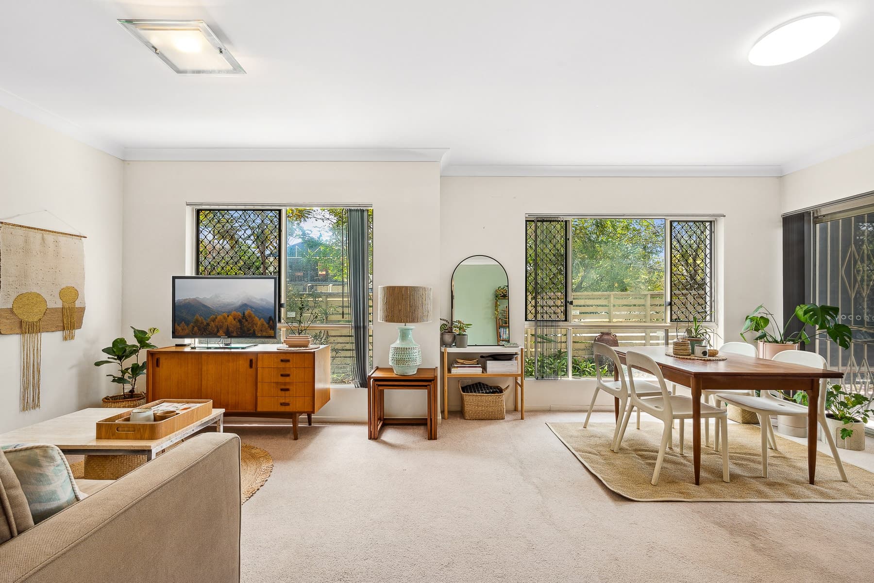1/33 Pilba Street, Chermside - Thumbnail 2