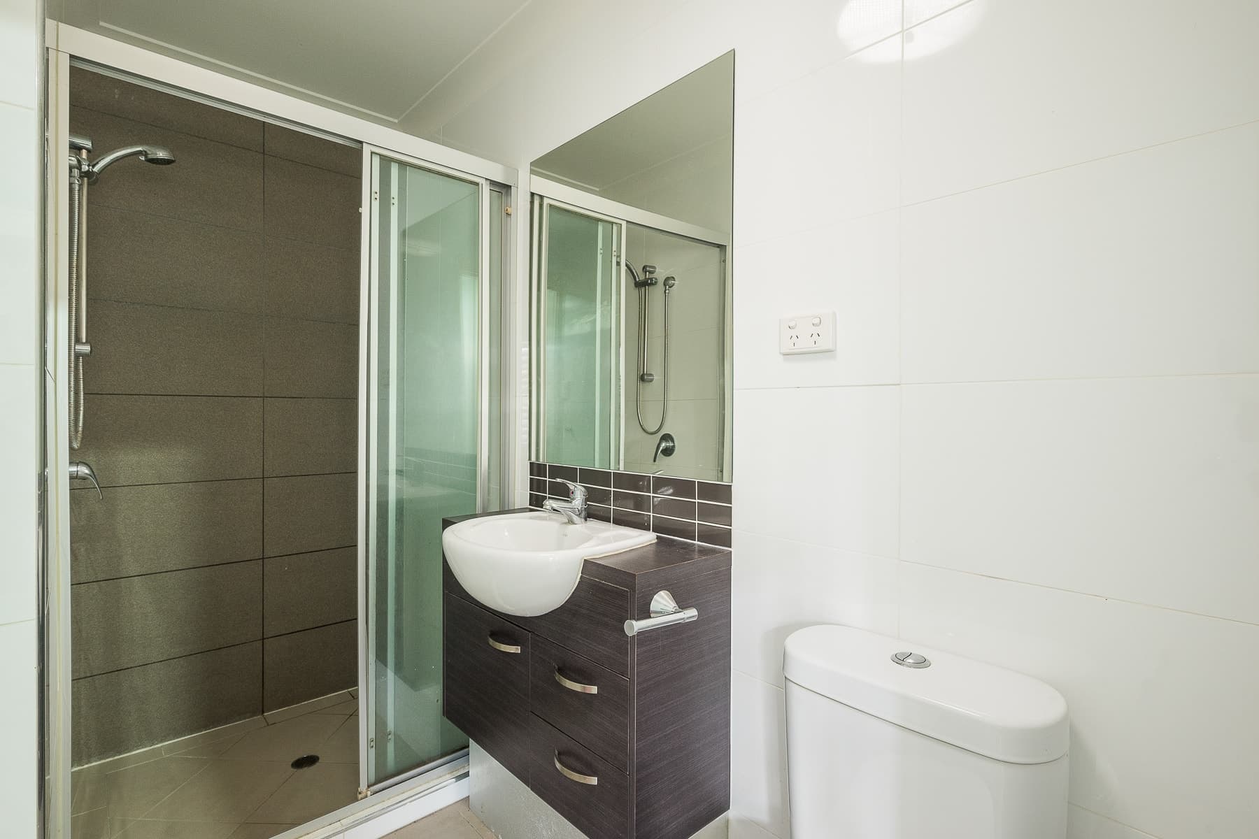 2/50 Gamelin Crescent, Stafford - Thumbnail 6