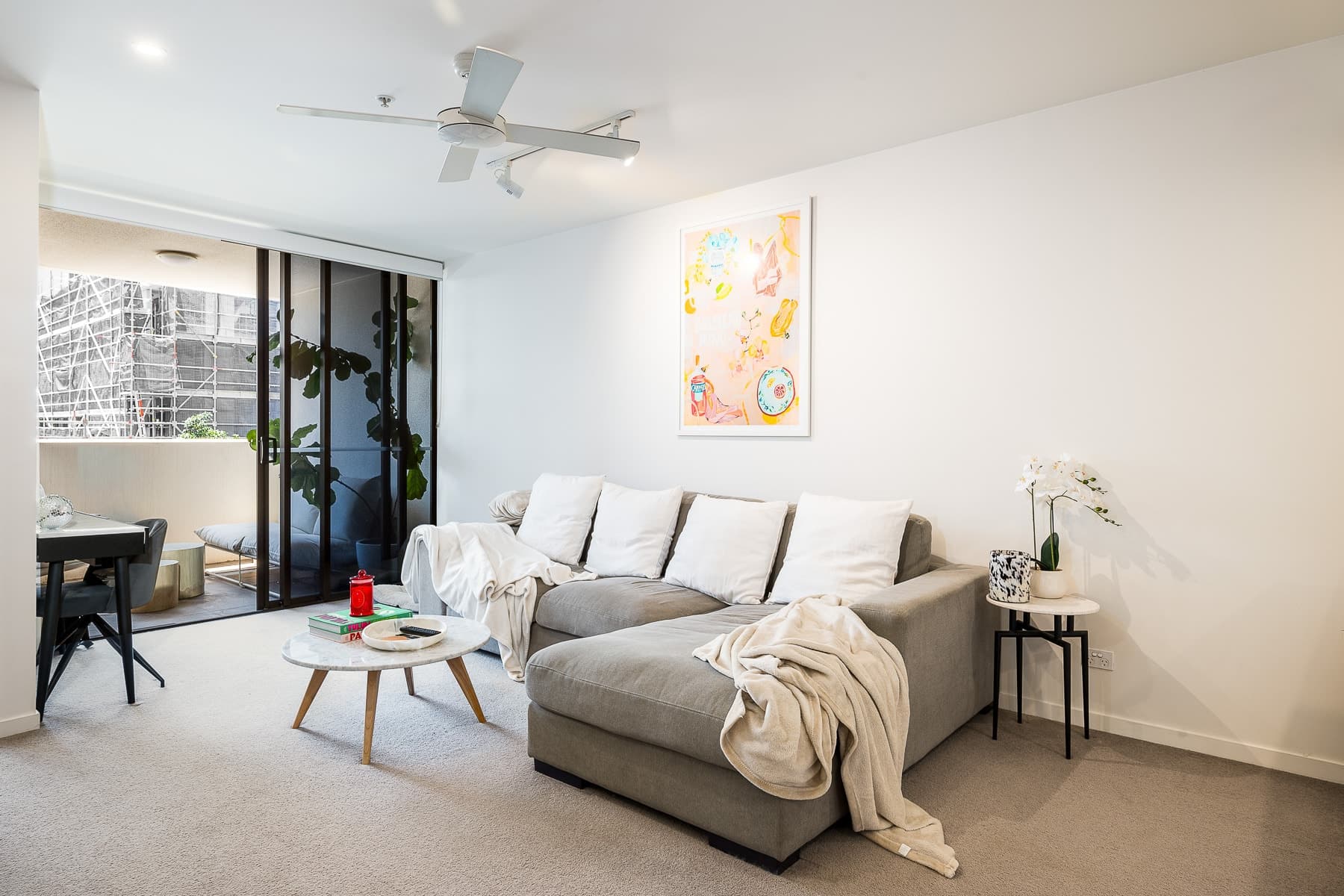 211/49 Cordelia St, South Brisbane - Thumbnail 2
