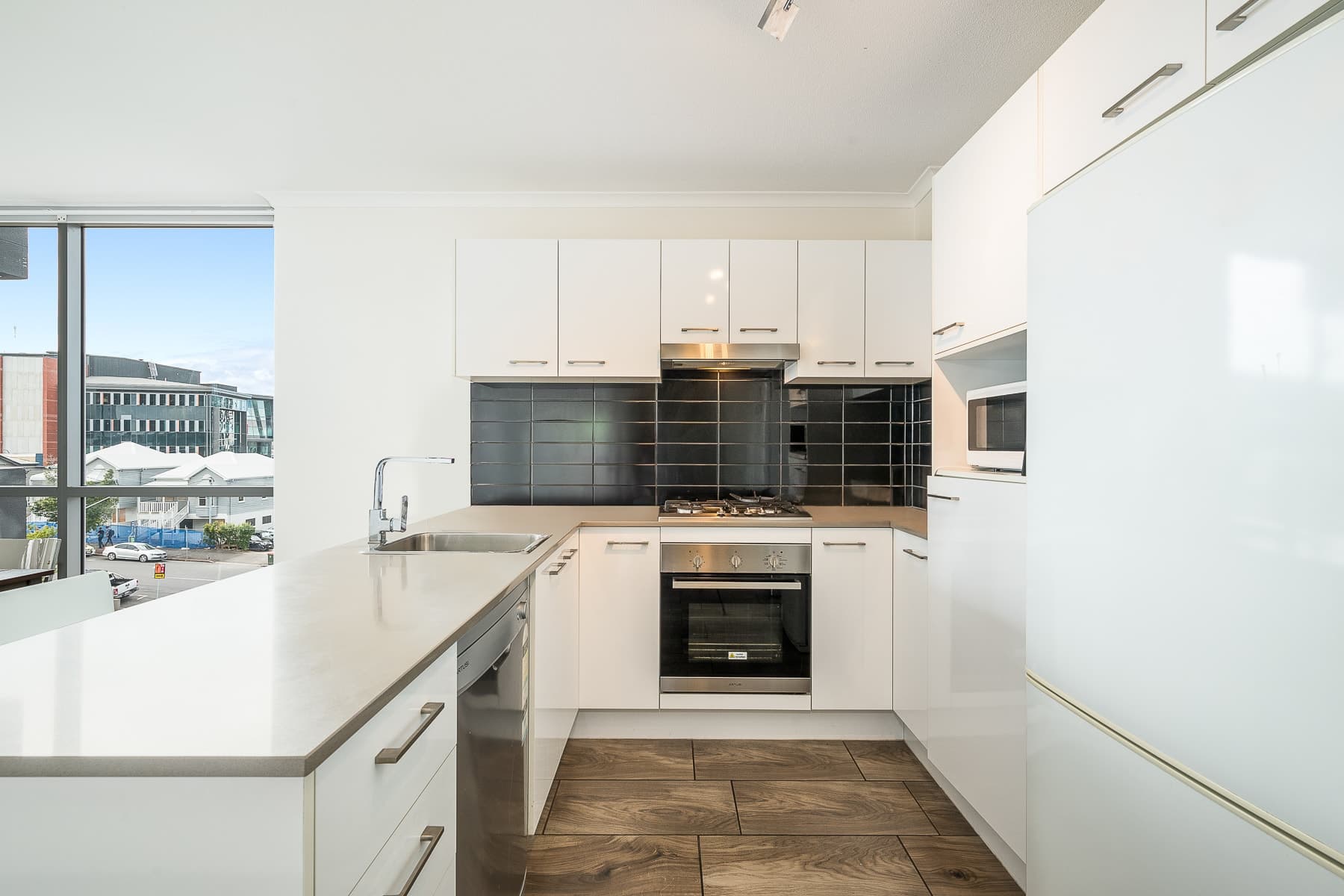 16/44 Brookes Street, Bowen Hills - Thumbnail 3