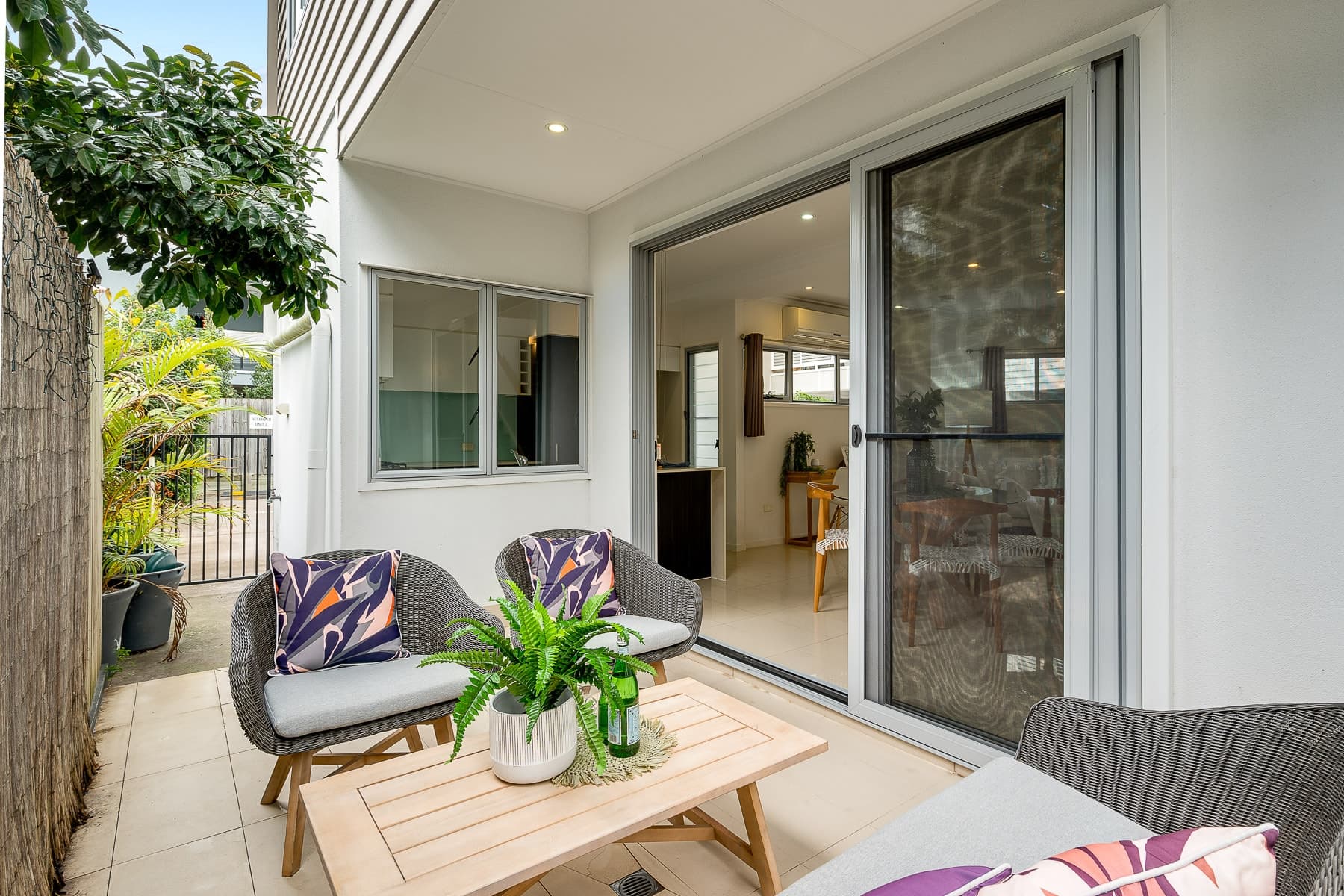 2/43 Jersey Street, Morningside - Thumbnail 2