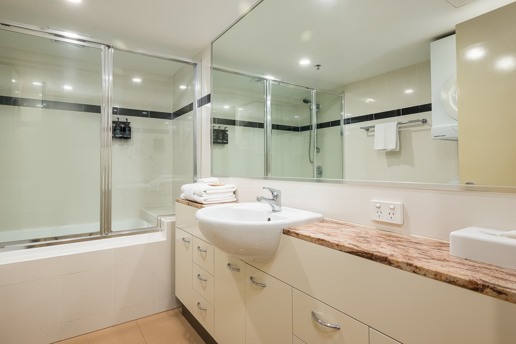 1206/70 Mary Street, Brisbane City - Thumbnail 5