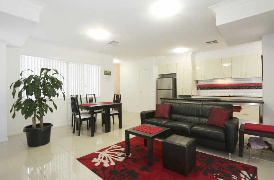 5/16 Lara Street, Sunnybank - Image 1