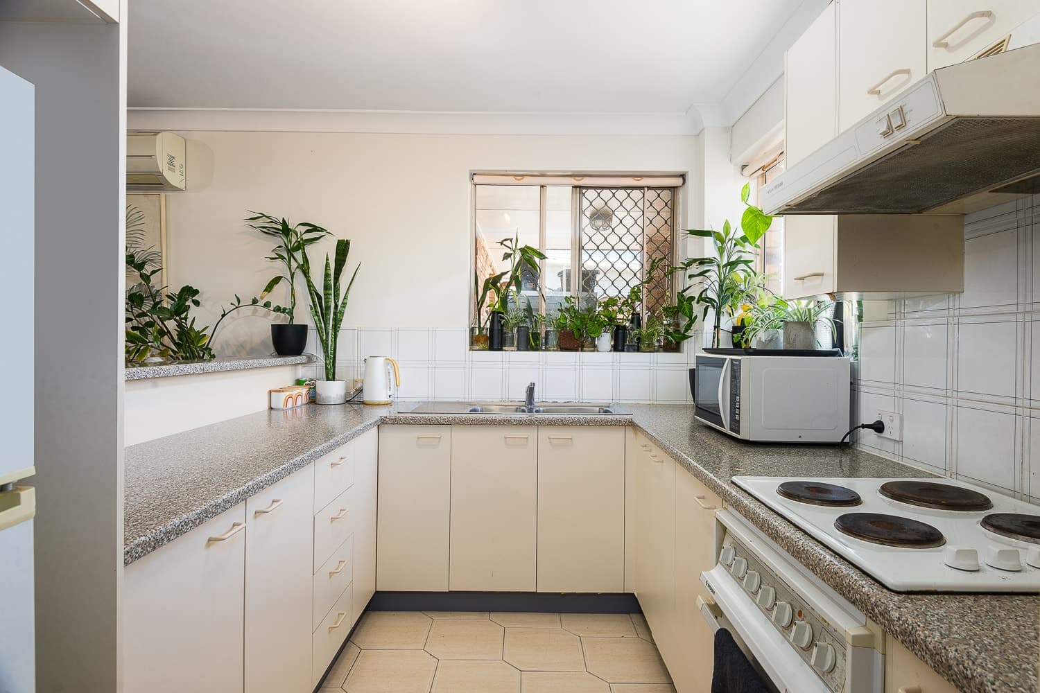 8/7 Lamont Road, Wilston - Thumbnail 3