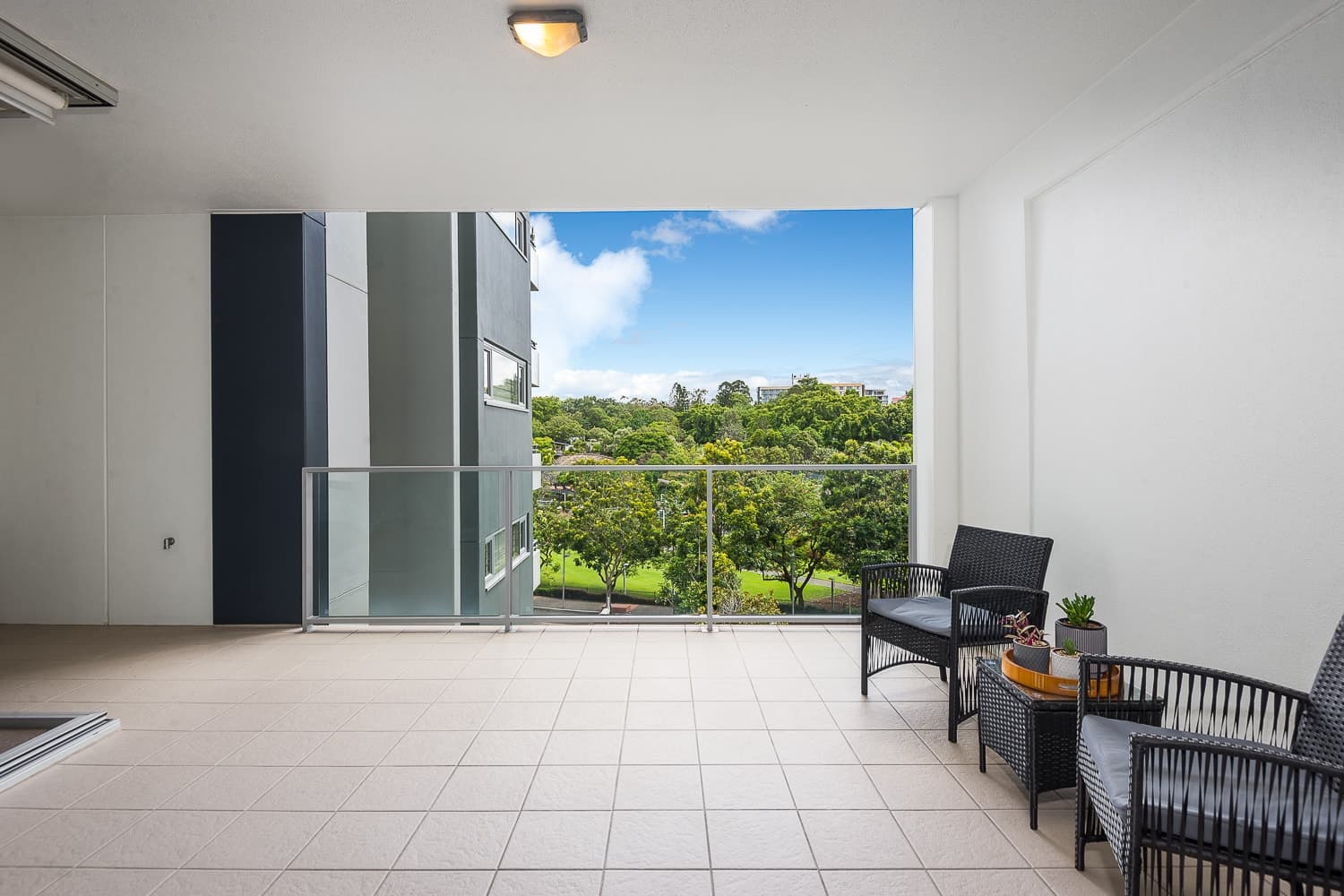 3010/3 Parkland Boulevard, Brisbane City - Thumbnail 4