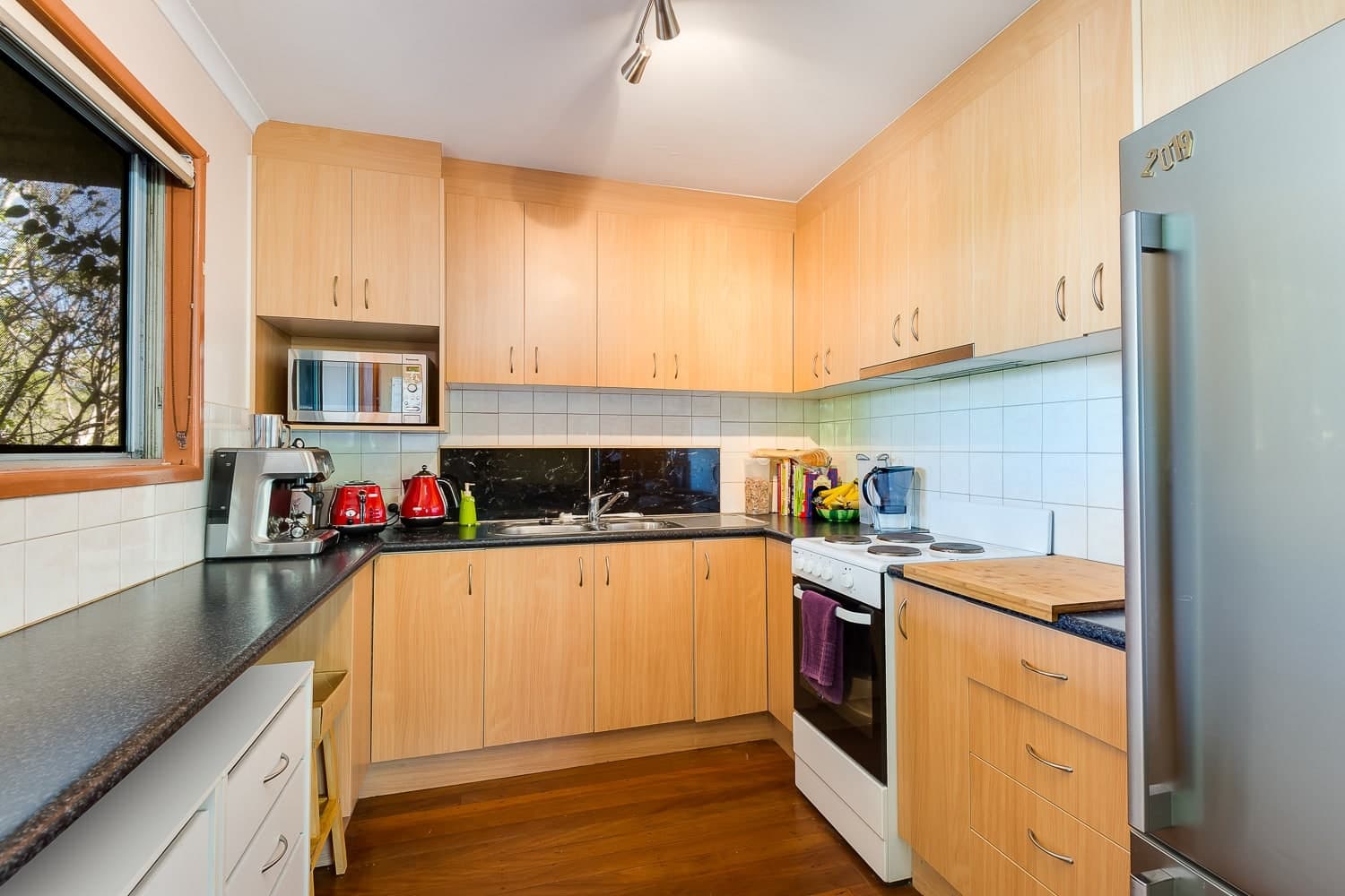 11 Agnew Street, Norman Park - Thumbnail 2
