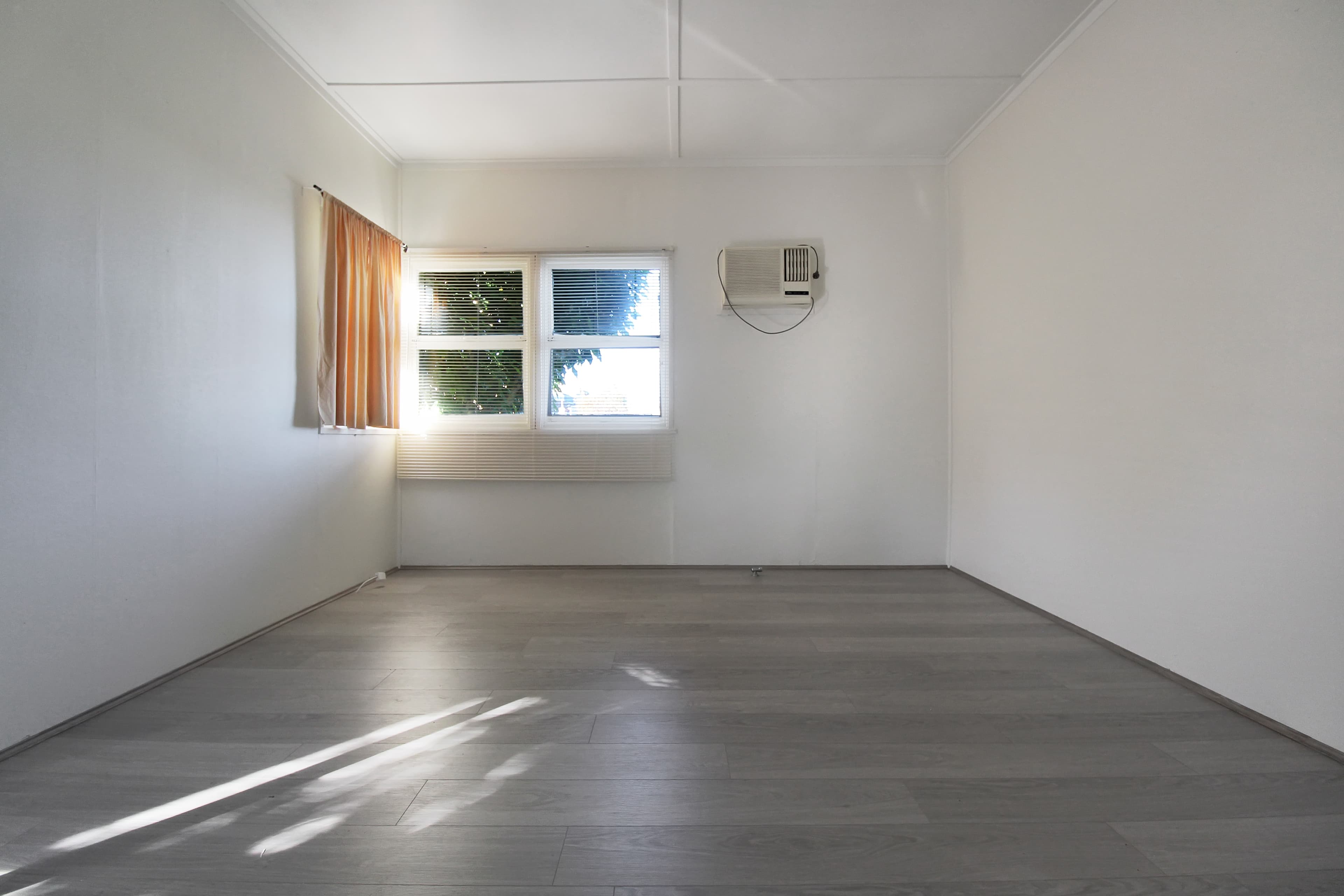 49 Carinya Ave, St Marys, St Marys - Thumbnail 2