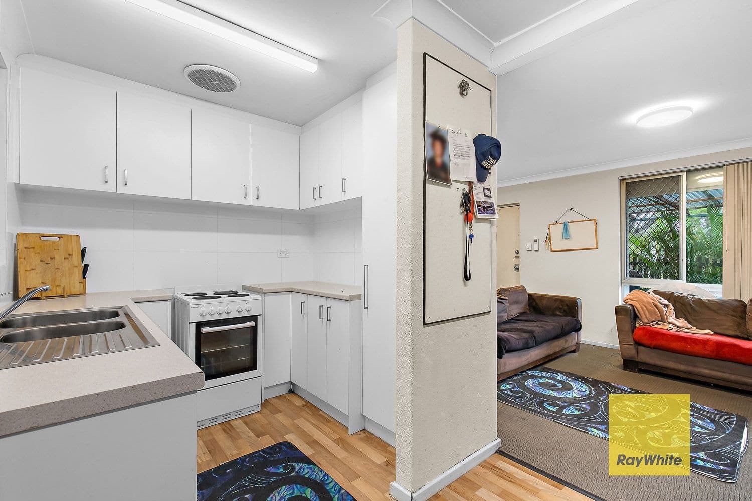 94 Partridge Way, Thornlie WA 6108, Thornlie - Thumbnail 3