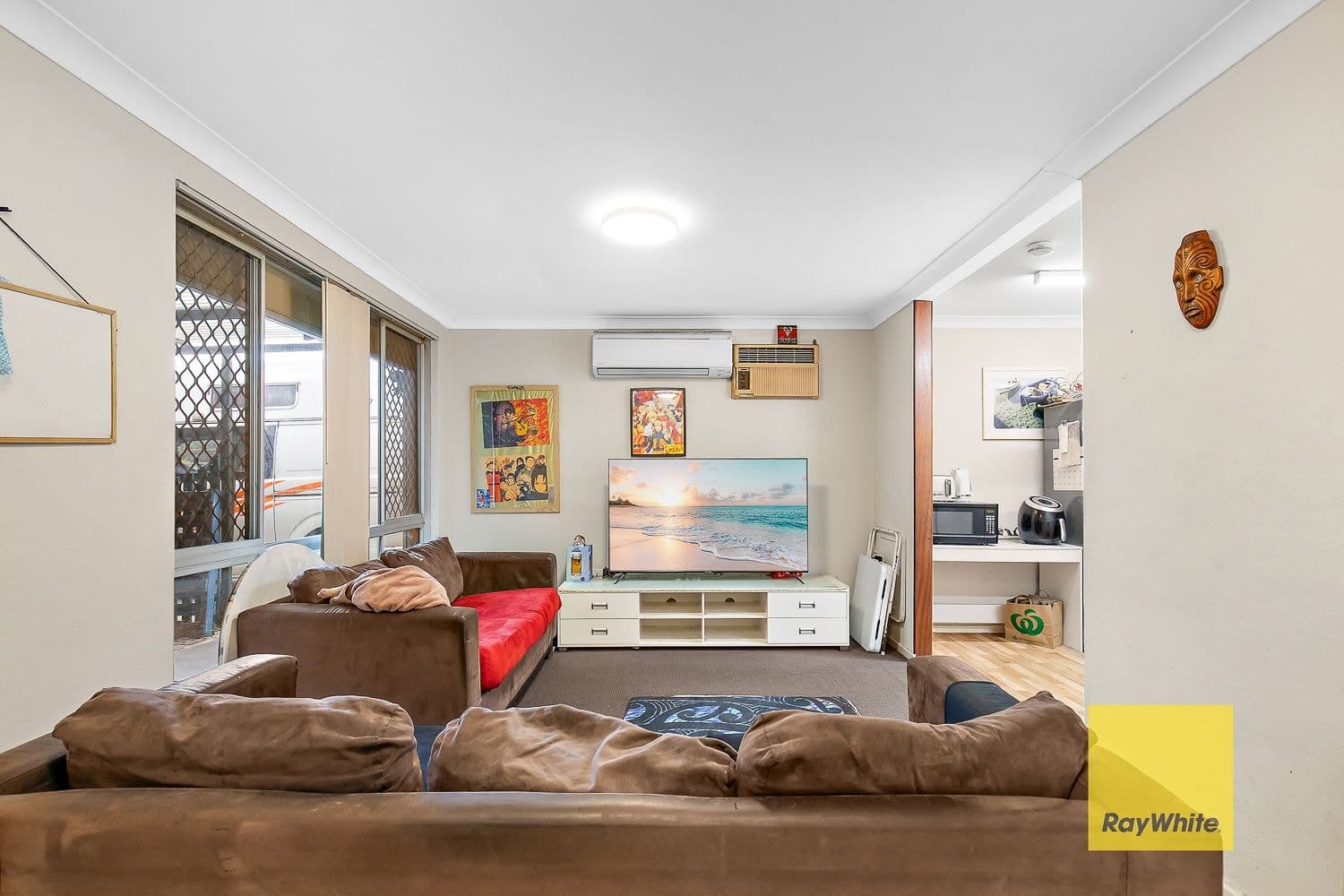 94 Partridge Way, Thornlie WA 6108, Thornlie - Thumbnail 4