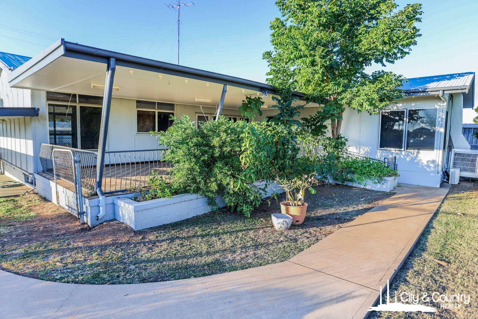 1 Milne Bay Road, Mount Isa, Mount Isa - Thumbnail 3