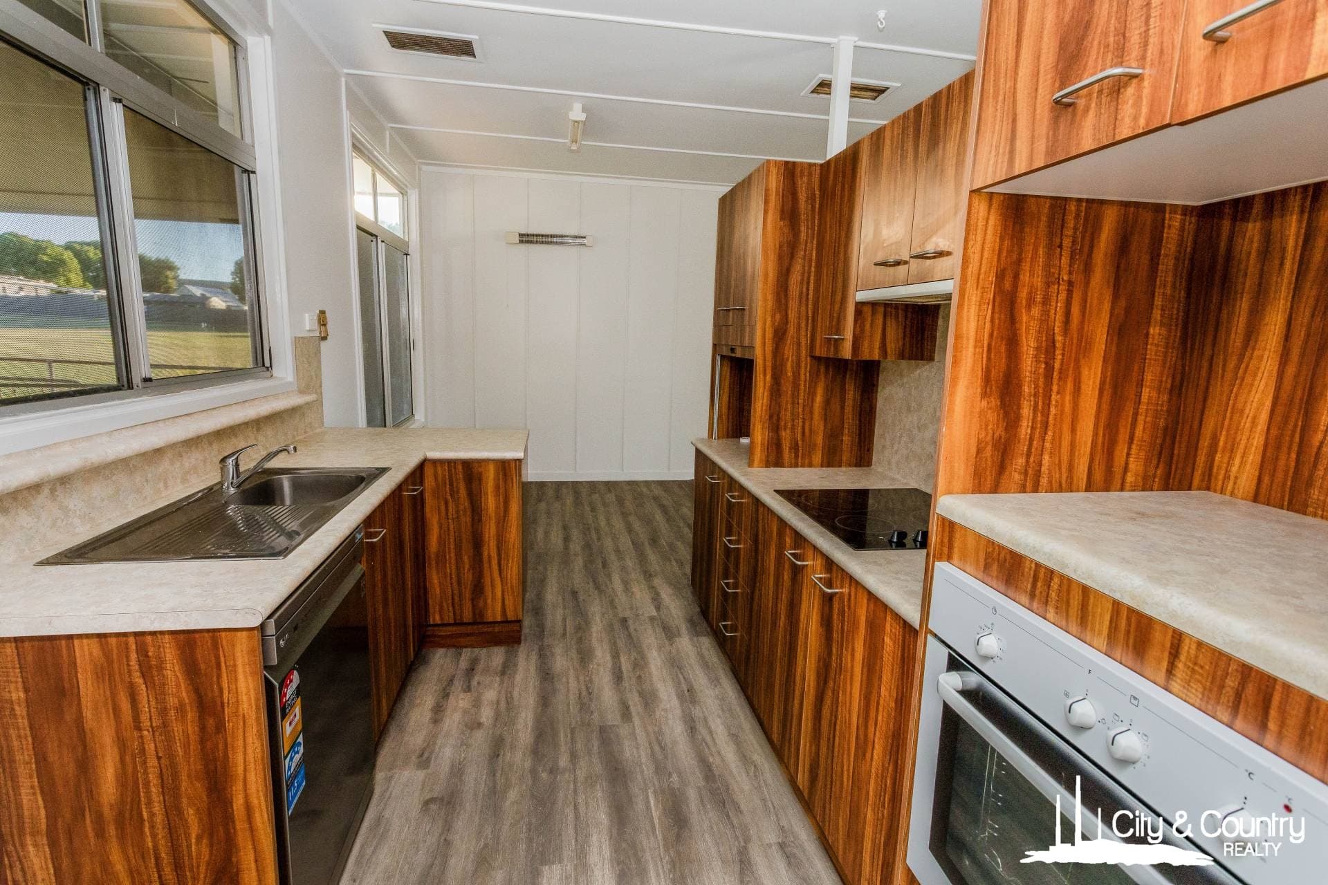 1 Milne Bay Road, Mount Isa, Mount Isa - Thumbnail 5