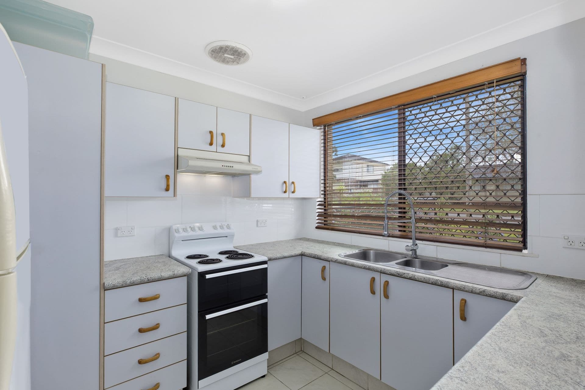6 Rolfe Avenue, Kanwal NSW, Kanwal - Thumbnail 5