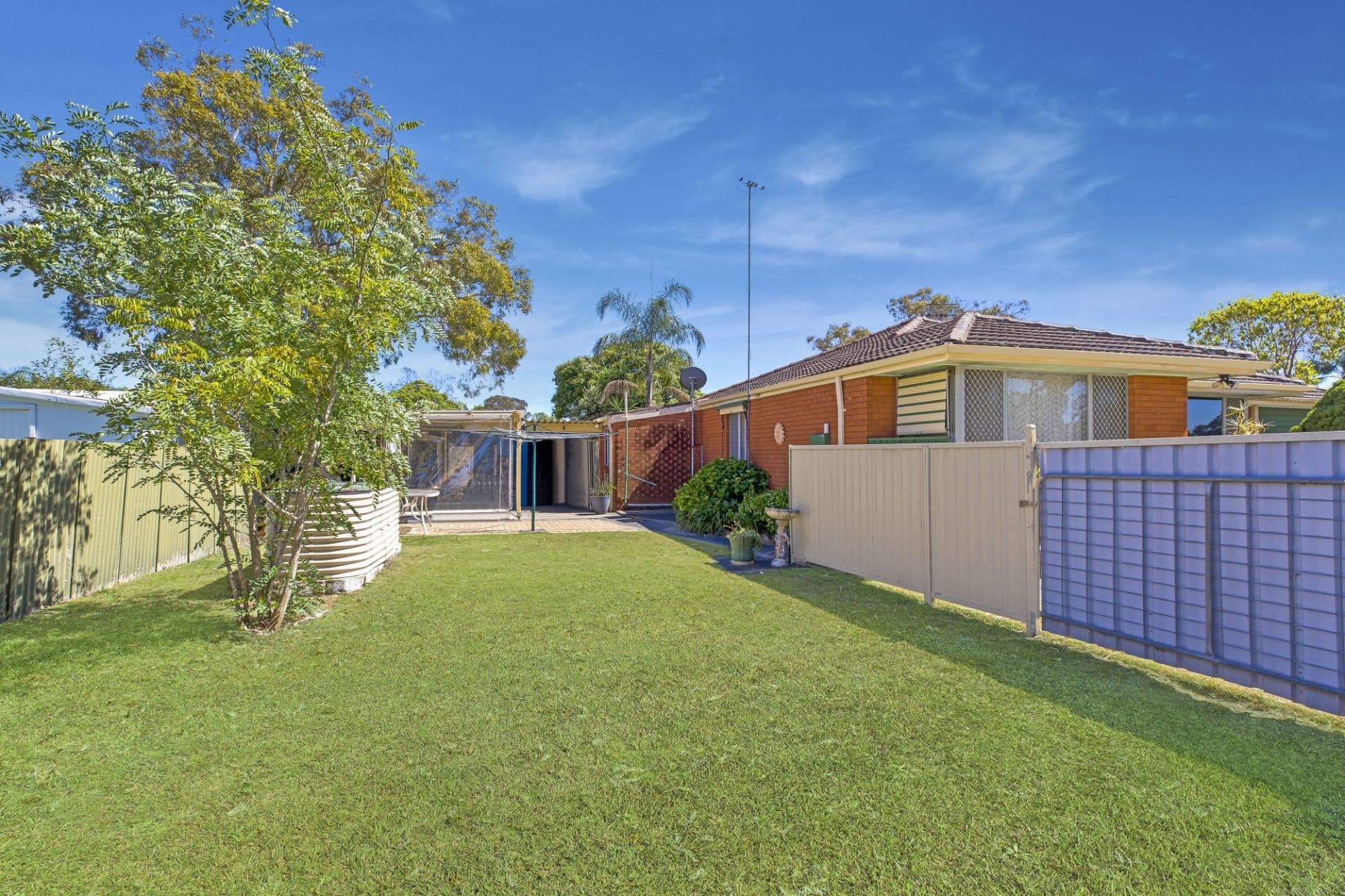 8 Brennon Road, Gorokan NSW, Gorokan - Thumbnail 3