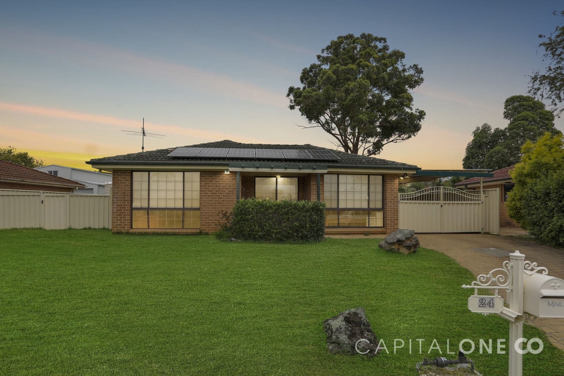 24 Fishburn Crescent, Watanobbi NSW, Watanobbi - Thumbnail 2