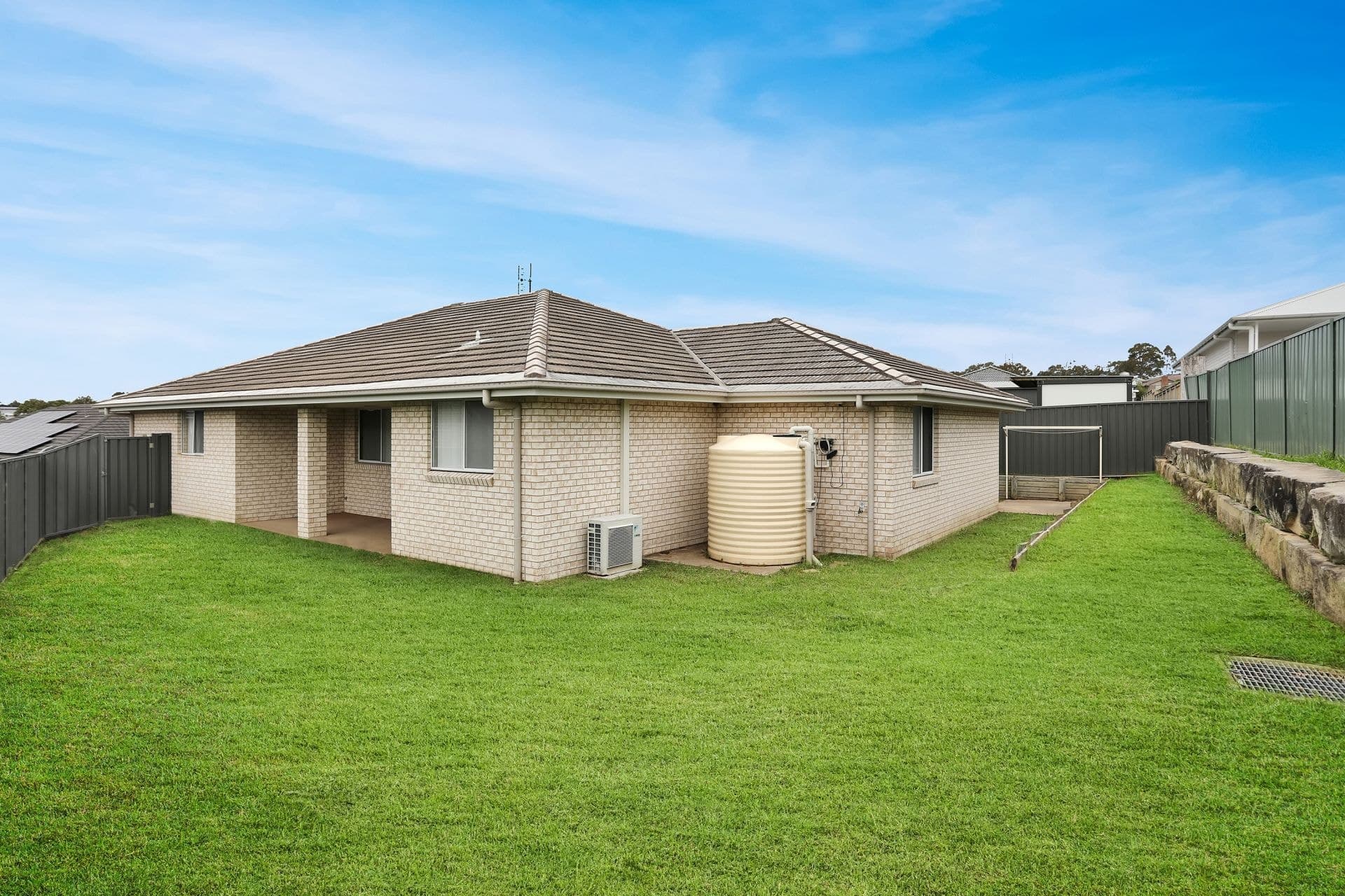 4 Clydesdale Street, Wadalba NSW, Wadalba - Image 1