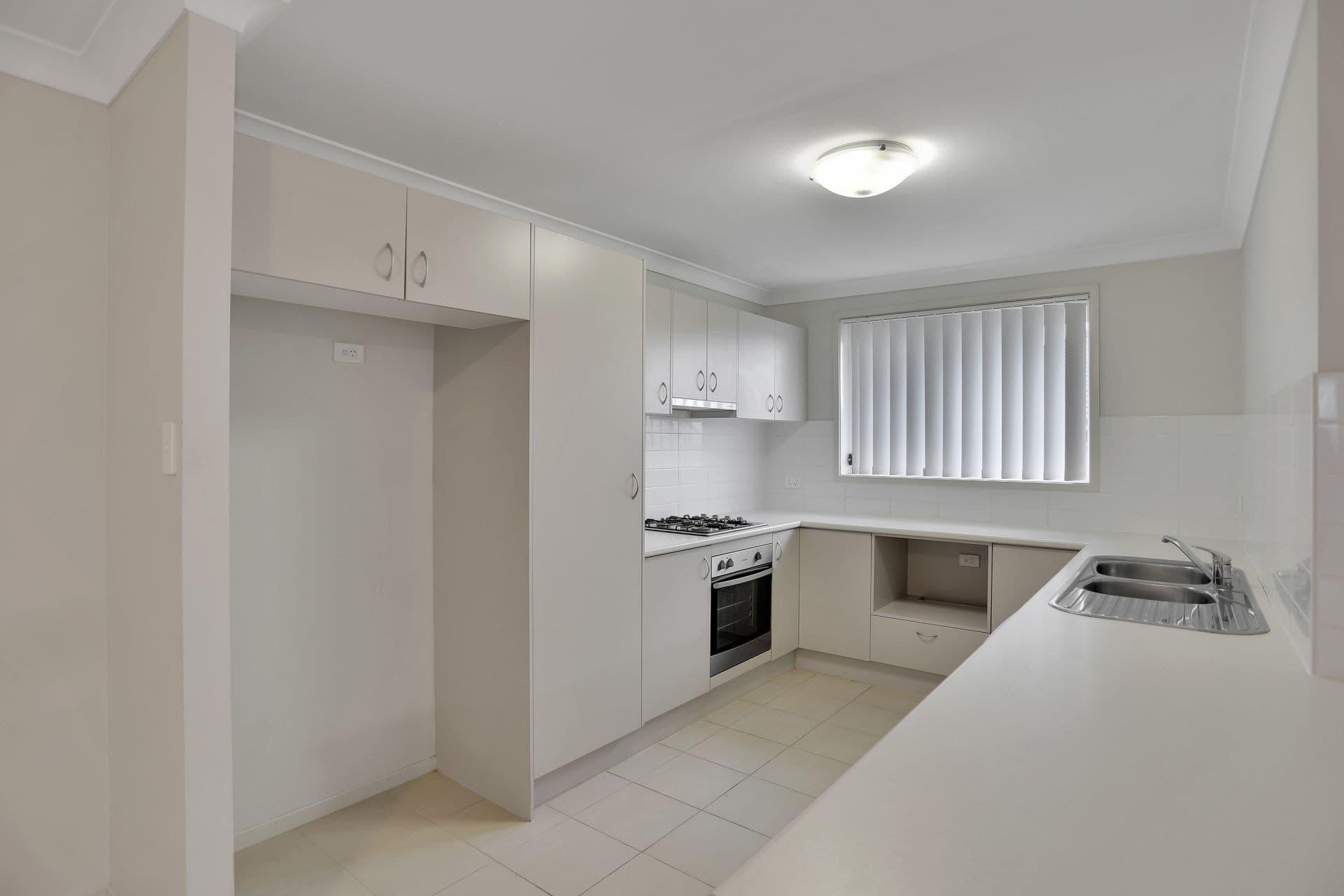 4 Clydesdale Street, Wadalba NSW, Wadalba - Thumbnail 4