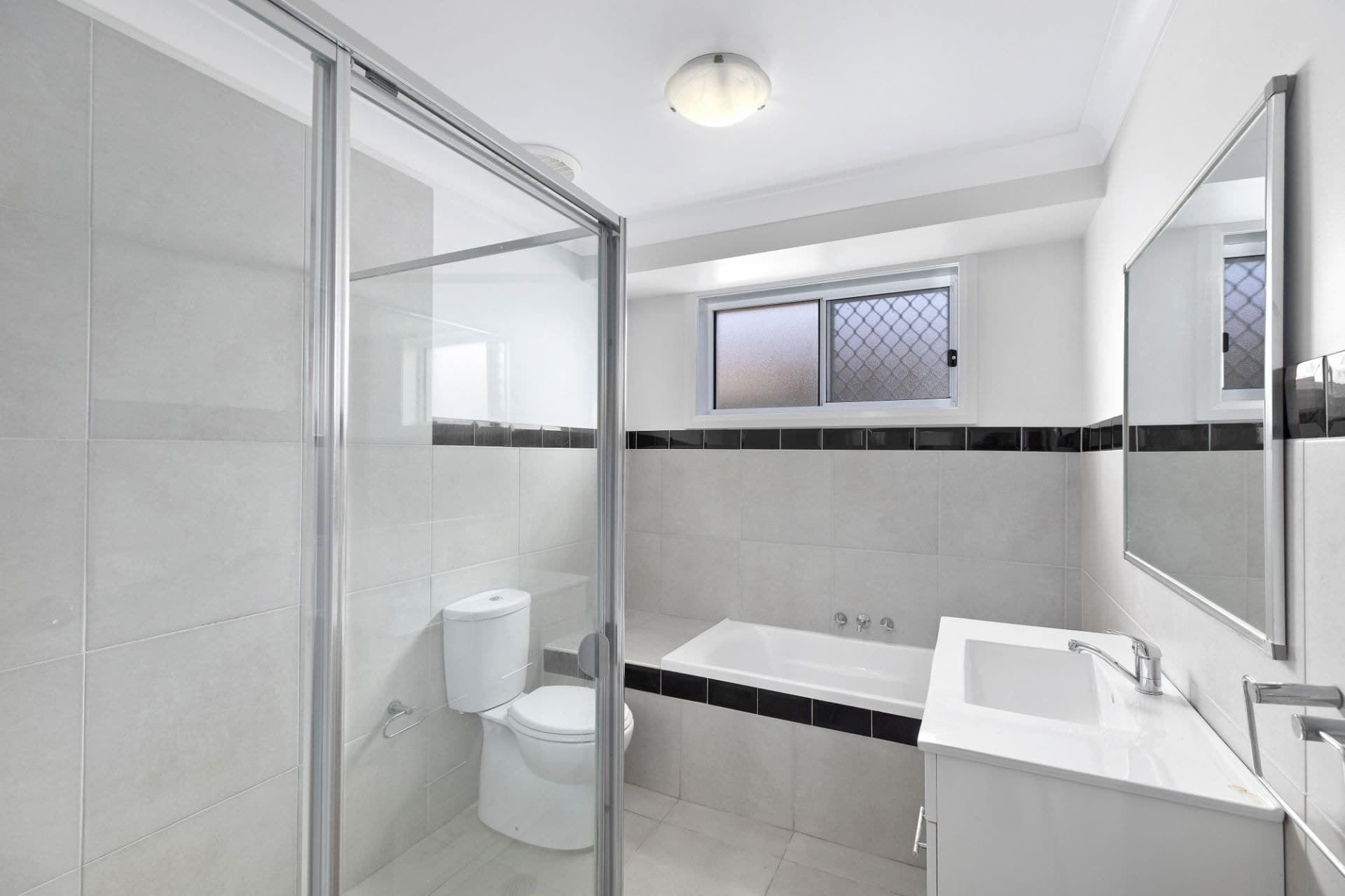 1/22 Salamander Road, Wadalba NSW, Wadalba - Image 1