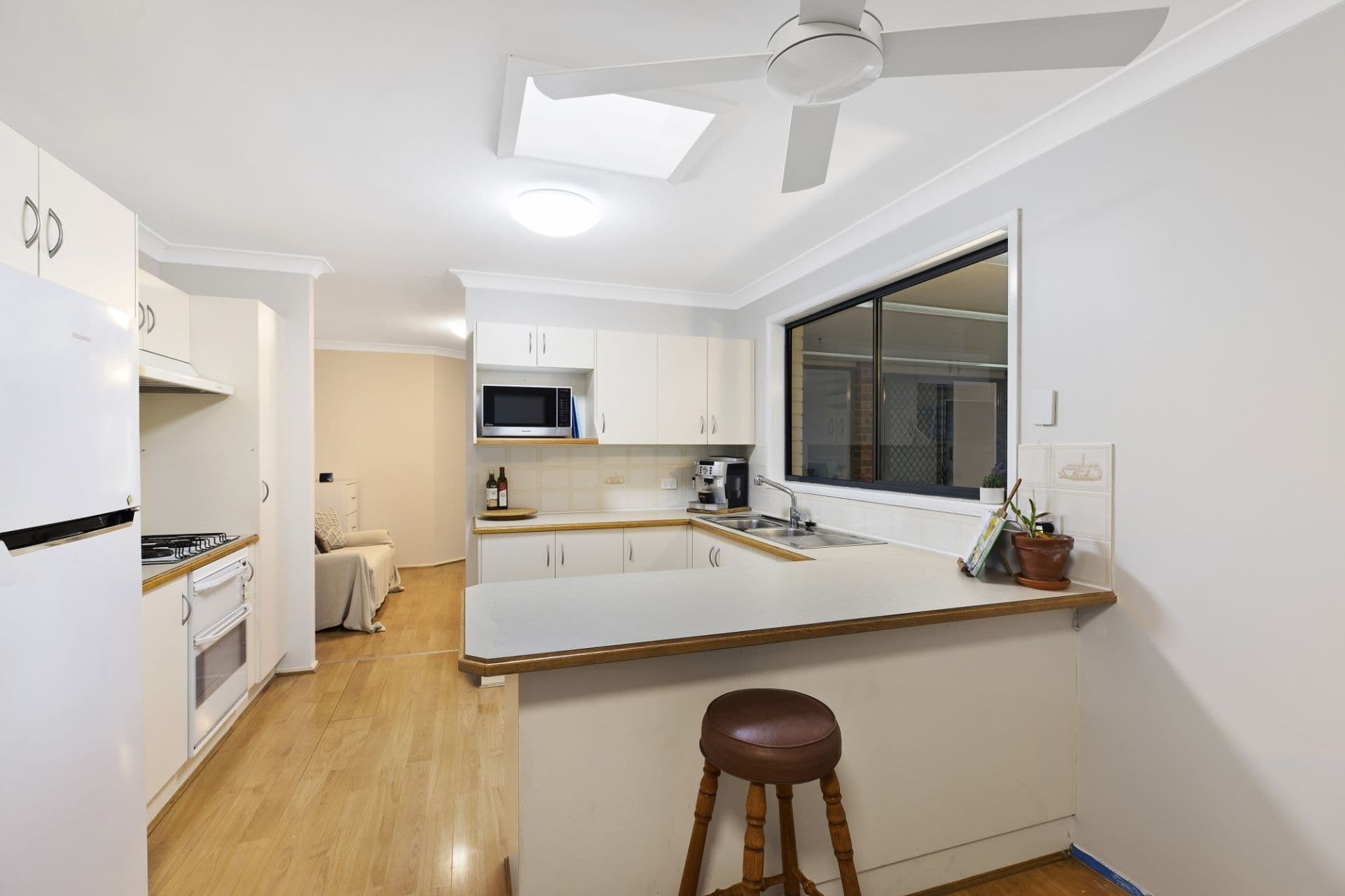 24 Timbara Crescent, Blue Haven NSW, Blue Haven - Thumbnail 4