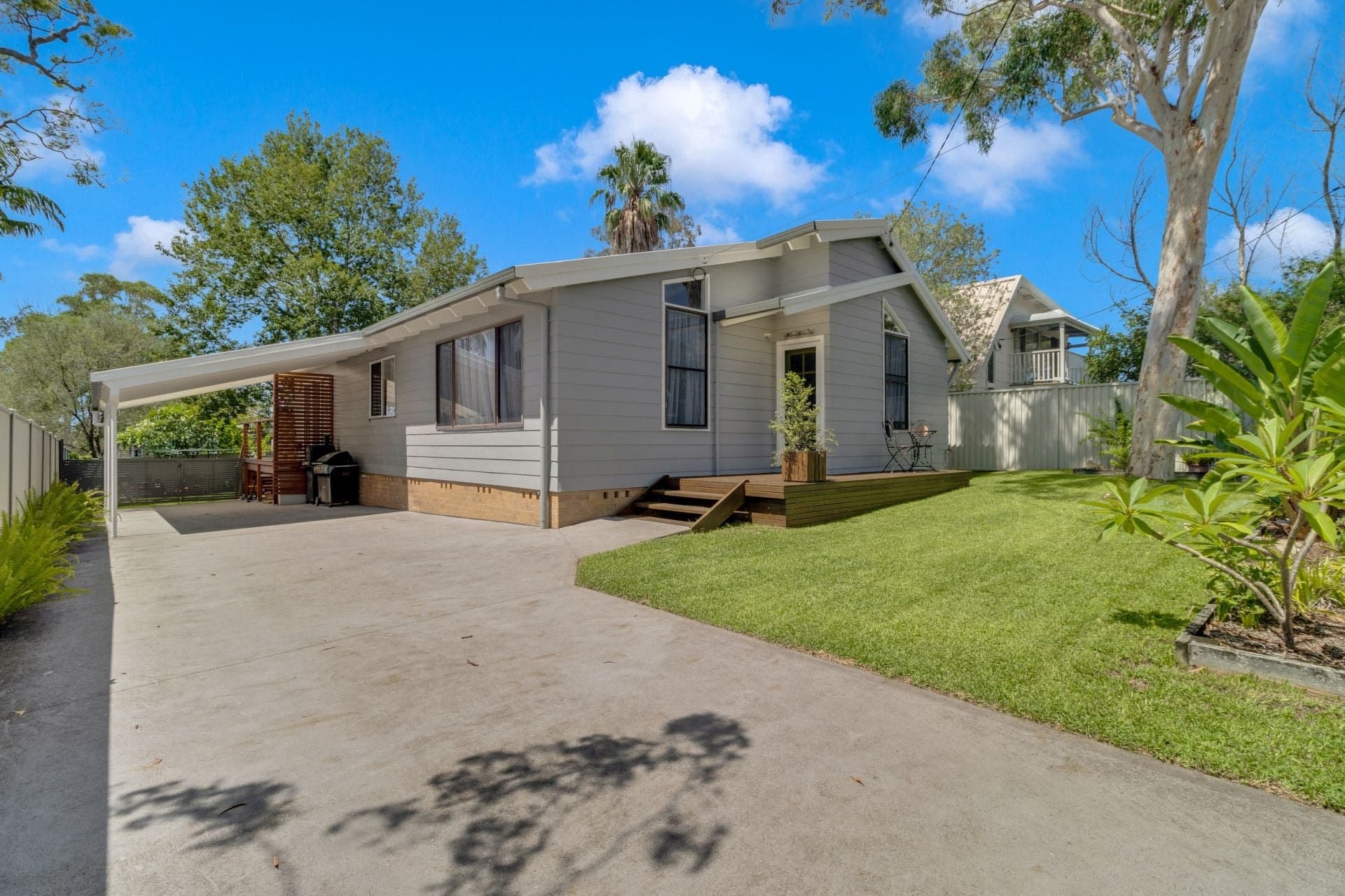 36 Dale Avenue, Chain Valley Bay NSW, Chain Valley Bay - Thumbnail 2