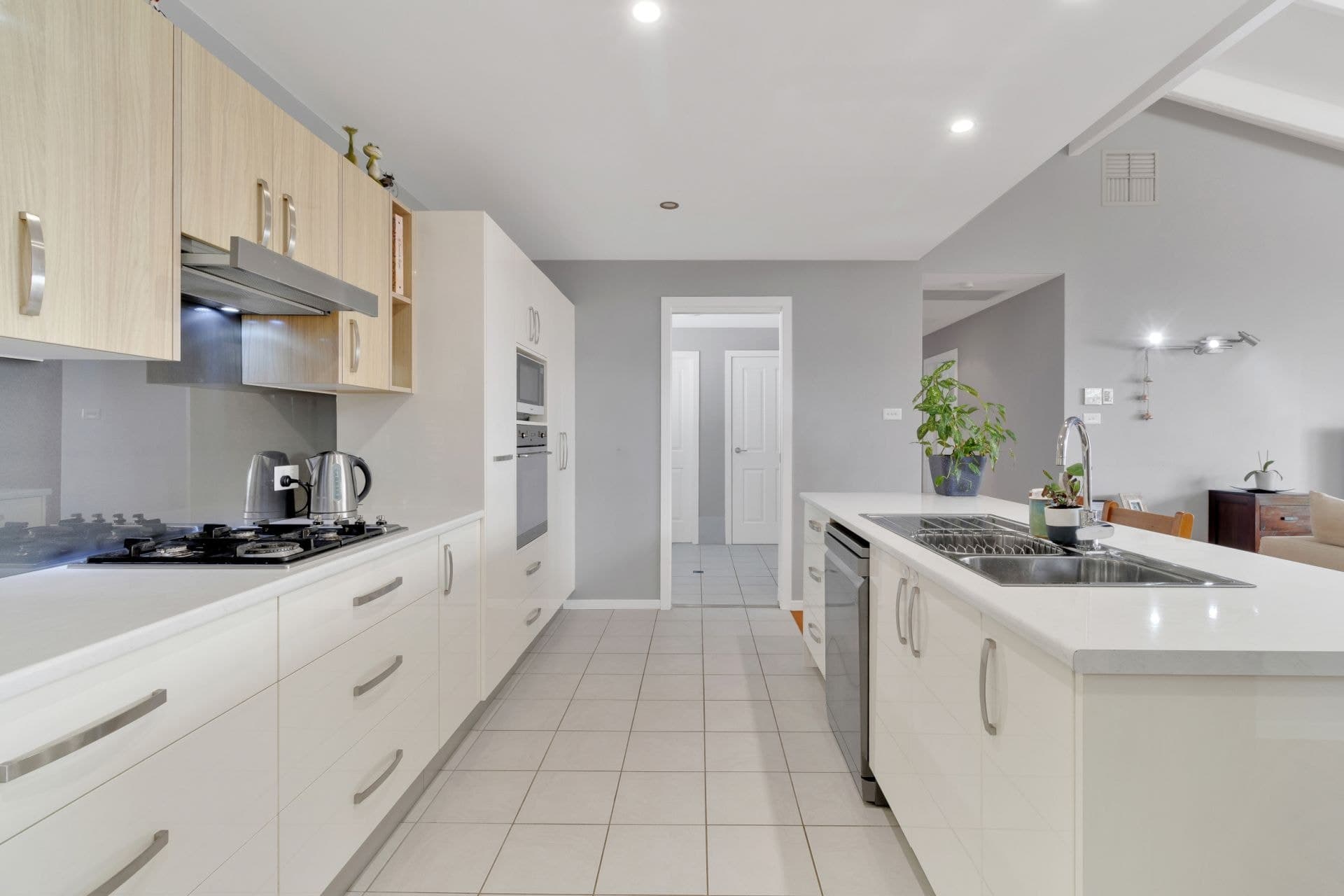 36 Dale Avenue, Chain Valley Bay NSW, Chain Valley Bay - Thumbnail 3