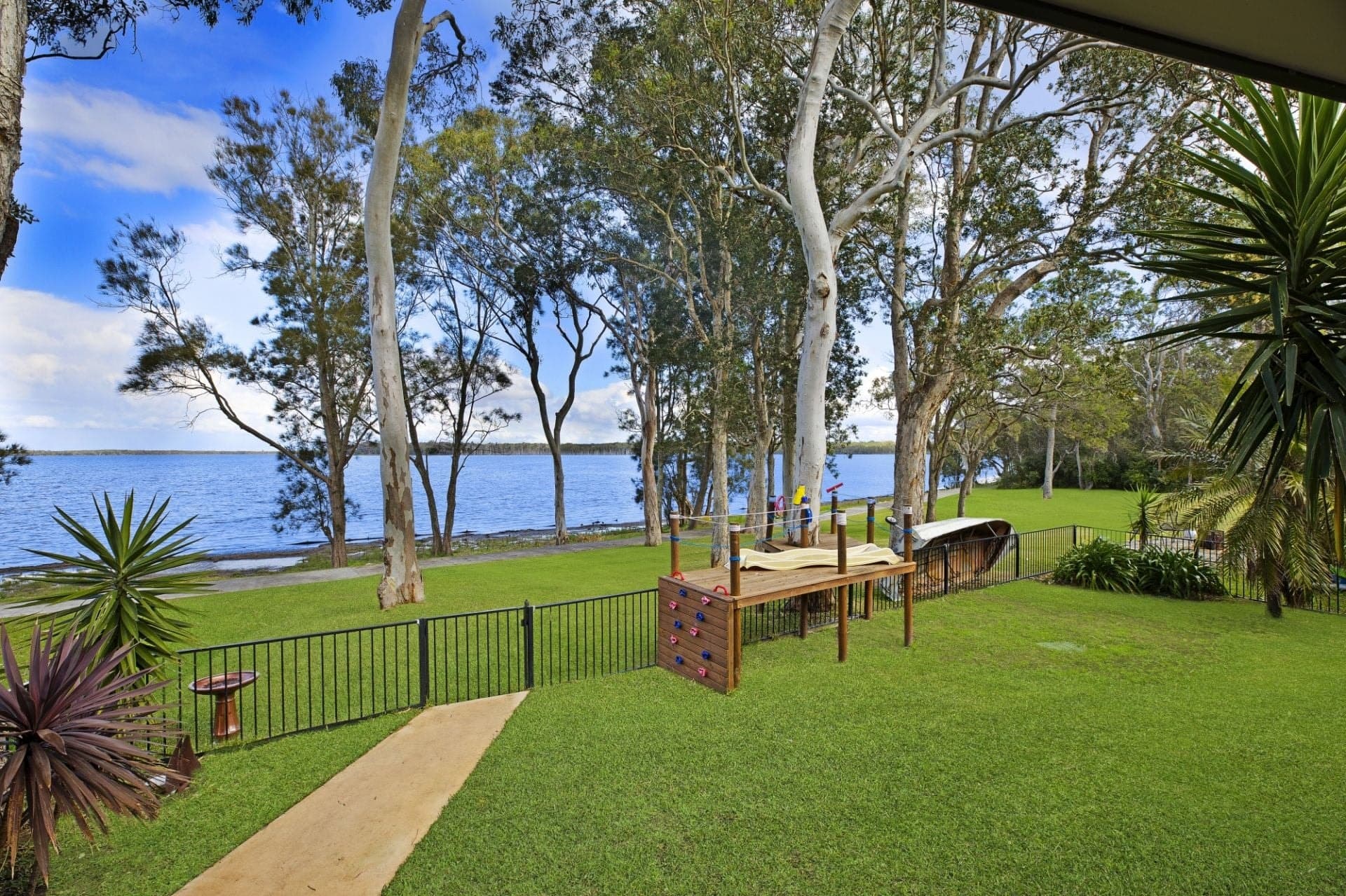 20 Kamilaroo Avenue, Lake Munmorah NSW, Lake Munmorah - Thumbnail 2