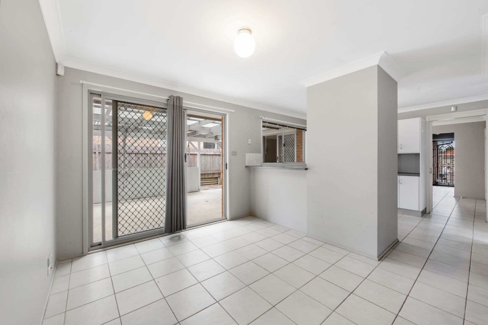 4 Timbara Crescent, Blue Haven NSW, Blue Haven - Thumbnail 5