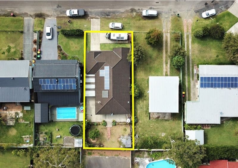 22 Middlesex Avenue, Gorokan NSW, Gorokan - Image 1