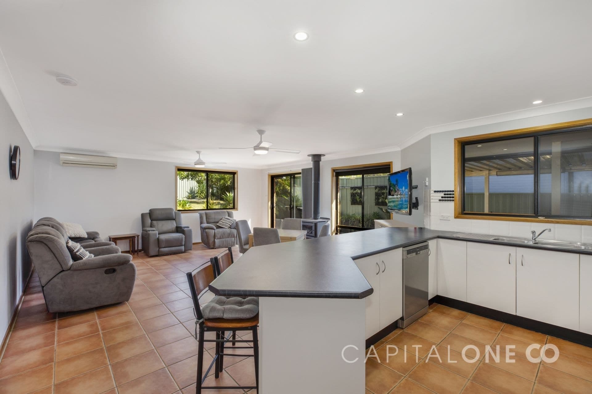 22 Middlesex Avenue, Gorokan NSW, Gorokan - Thumbnail 3