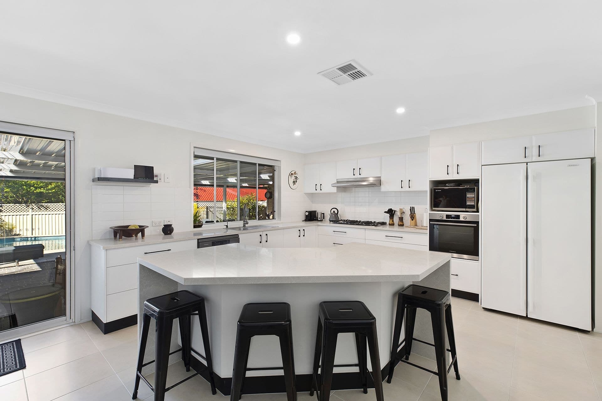 8 Mountain Ash Road, Hamlyn Terrace NSW, Hamlyn Terrace - Thumbnail 3