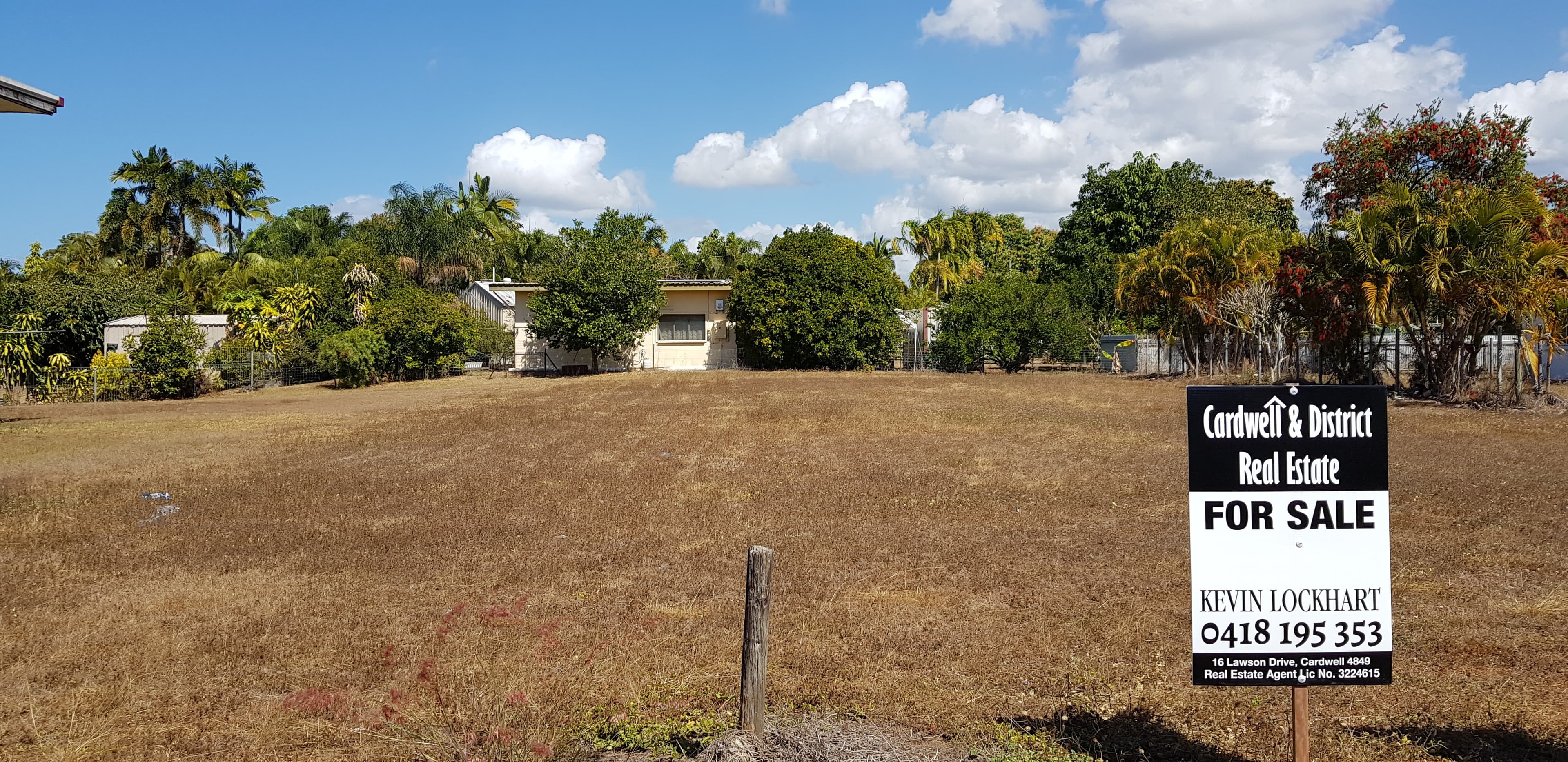 3 Landsdown St, Cardwell QLD 4849, Cardwell - Thumbnail 2