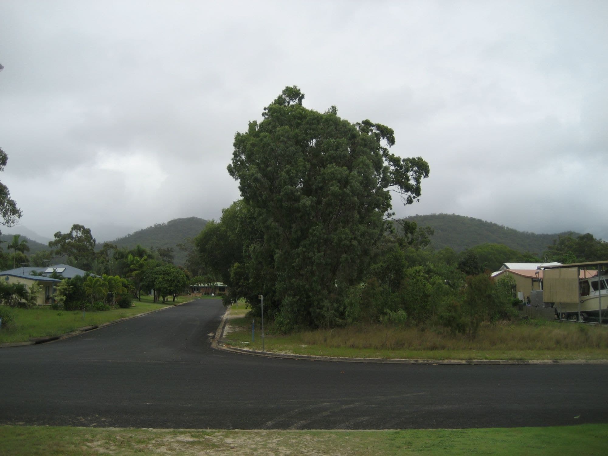 6 Lawson Drive, Cardwell QLD 4849, Cardwell - Thumbnail 4